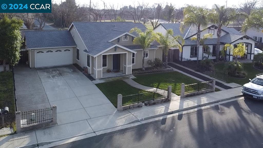 2331 El Monte Dr