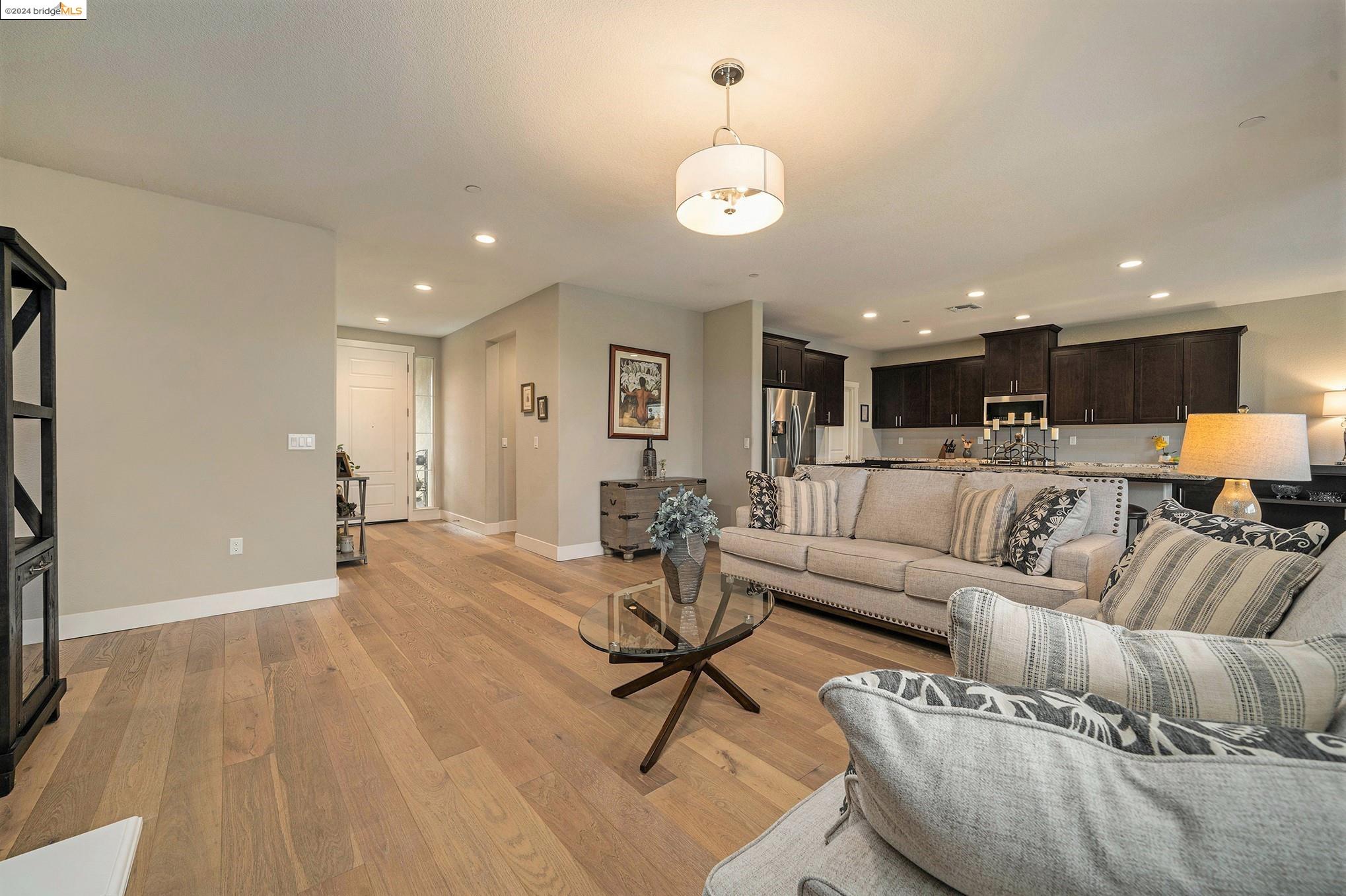 9261 Shearwater Cir