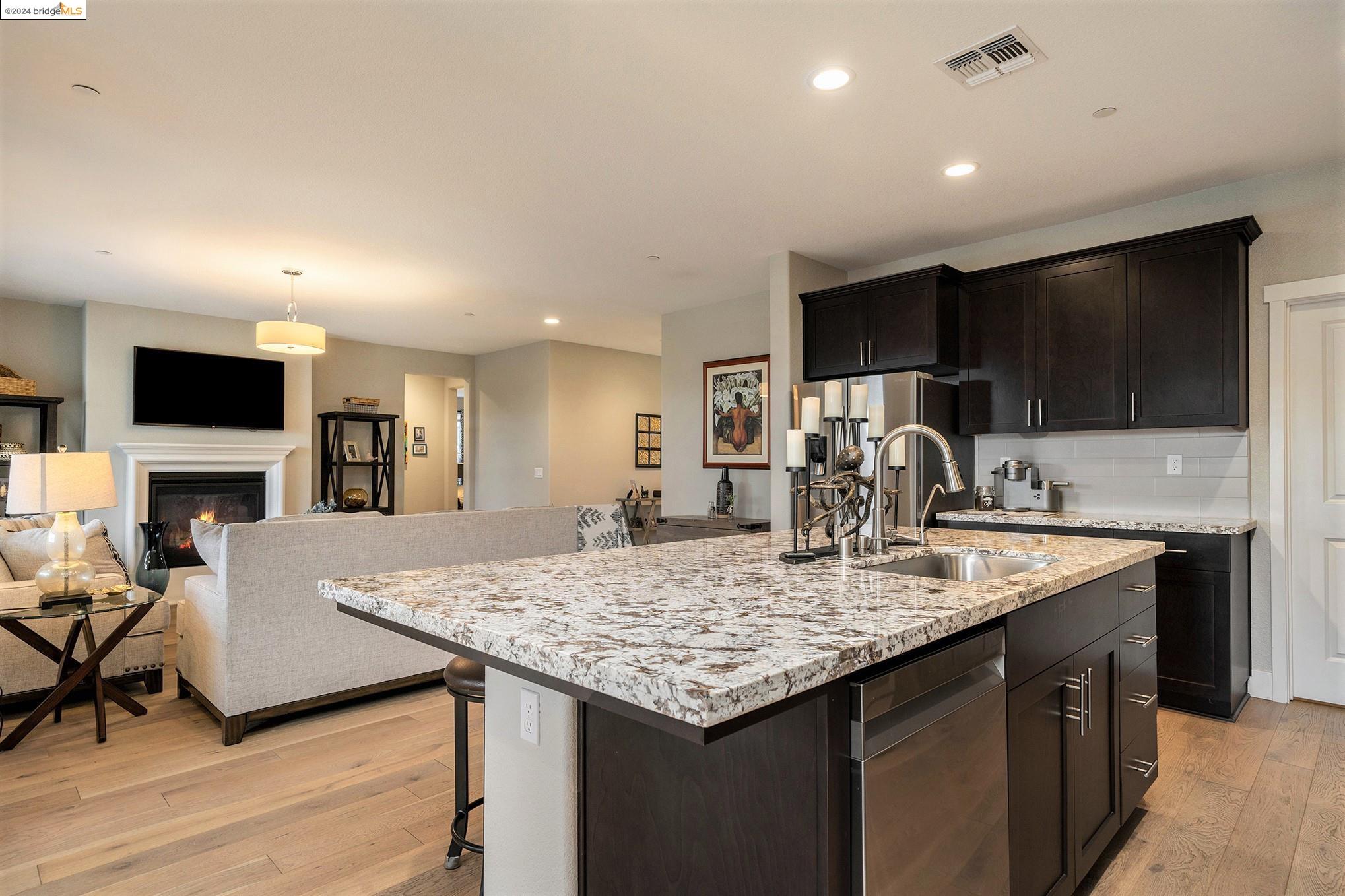 9261 Shearwater Cir