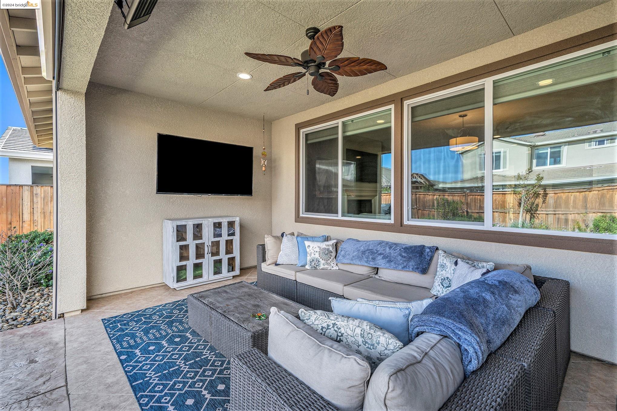 9261 Shearwater Cir