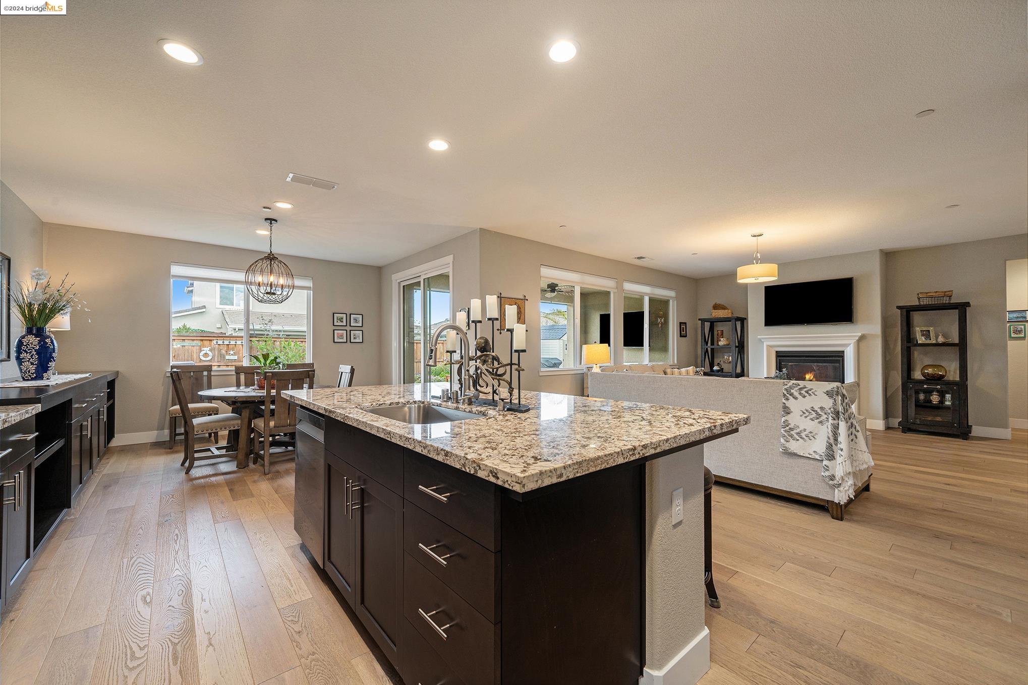 9261 Shearwater Cir