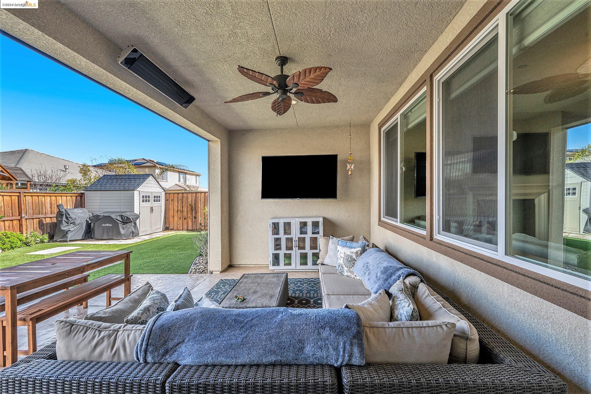9261 Shearwater Cir