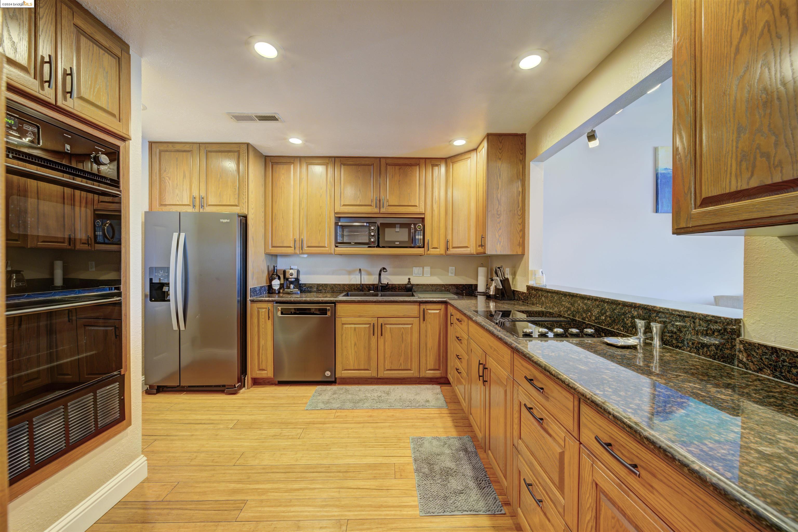 5731 Cutter Loop