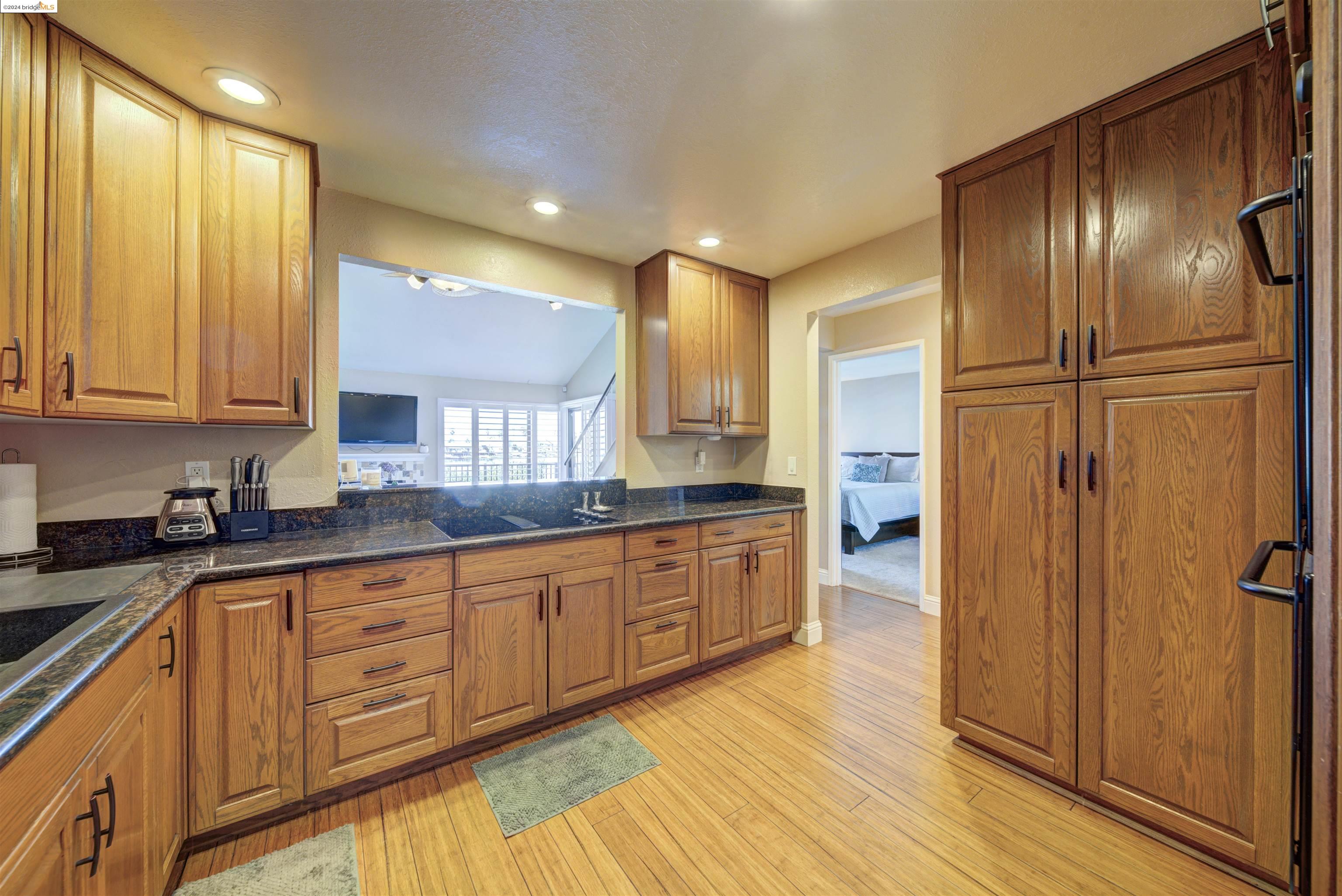 5731 Cutter Loop
