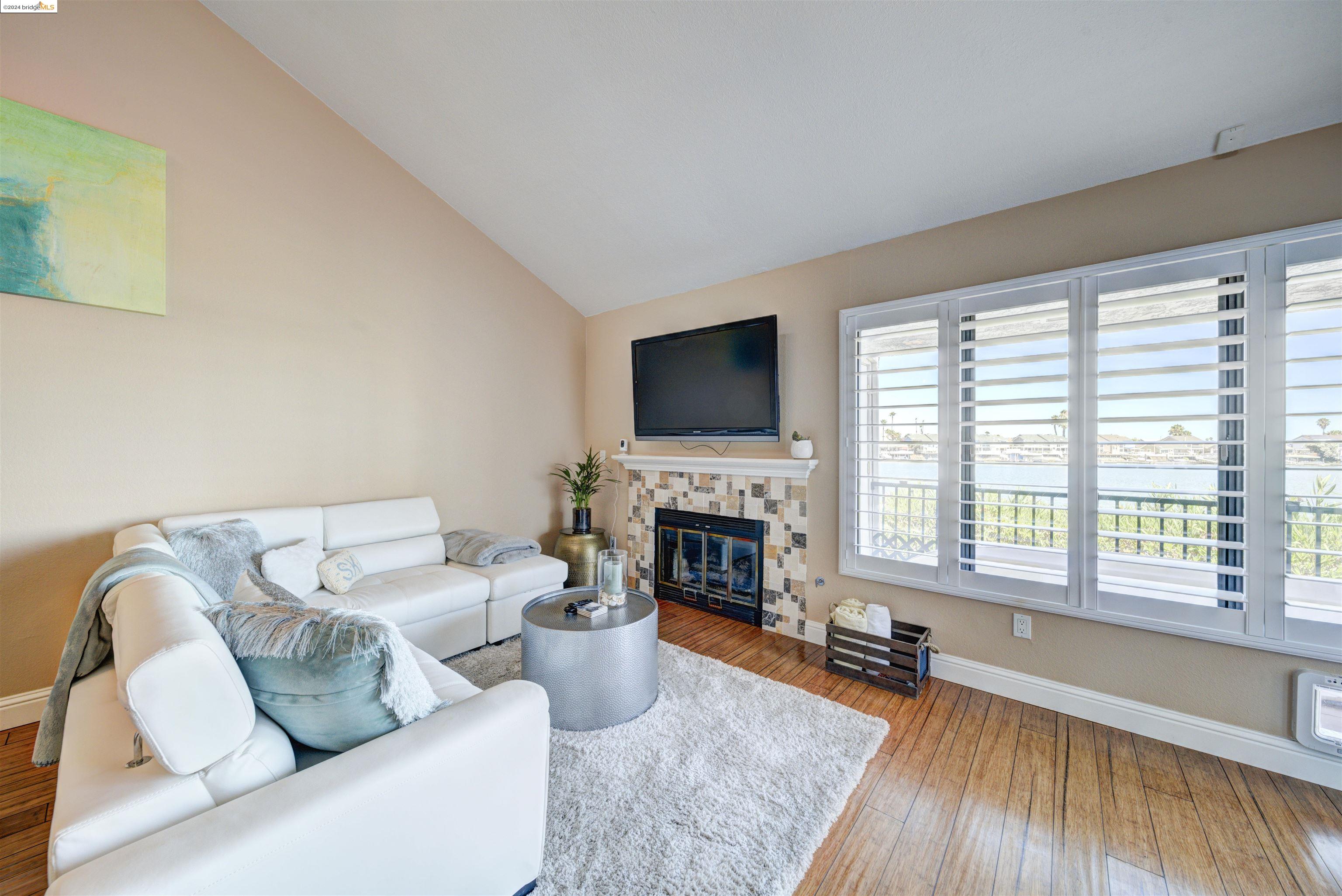5731 Cutter Loop