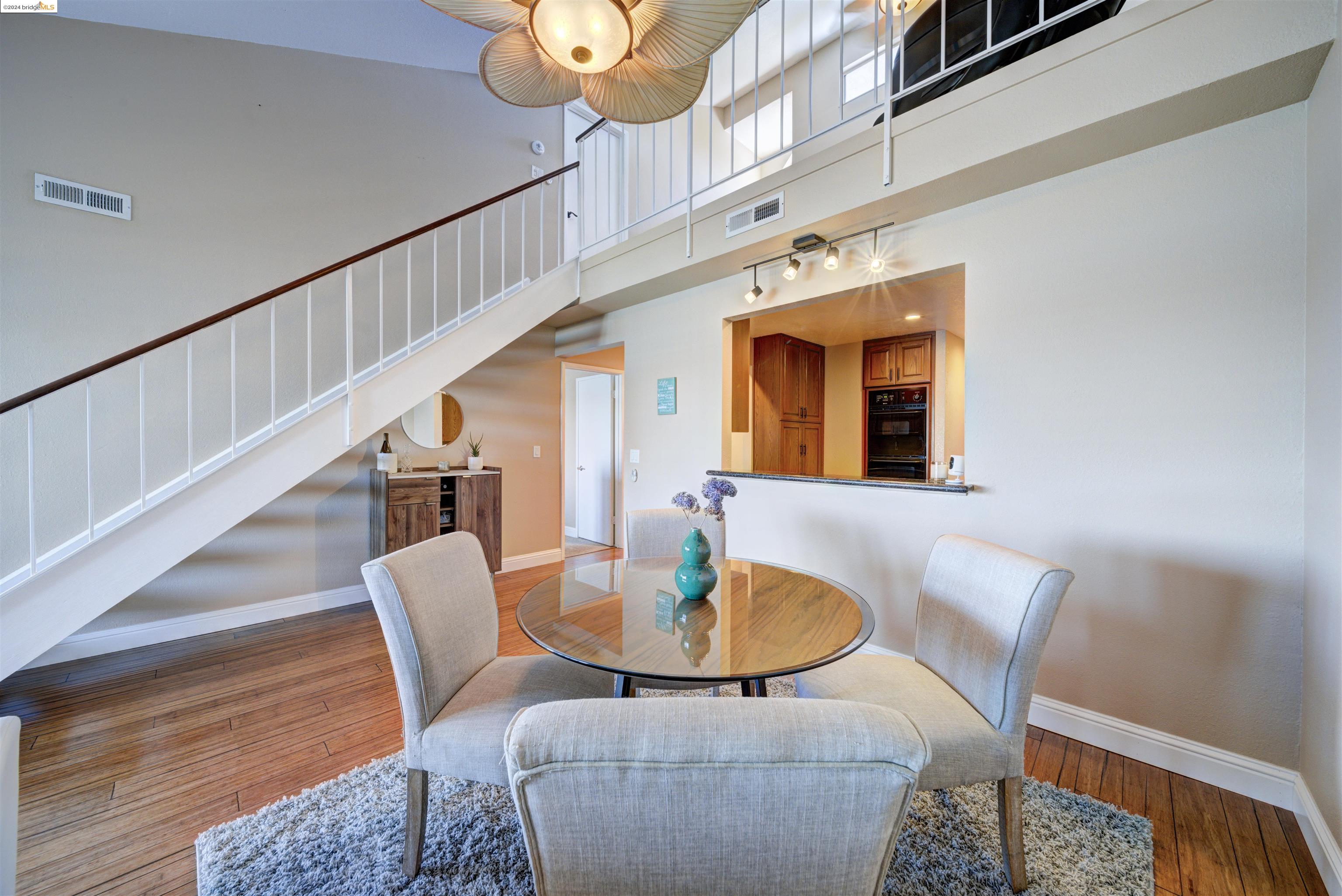 5731 Cutter Loop