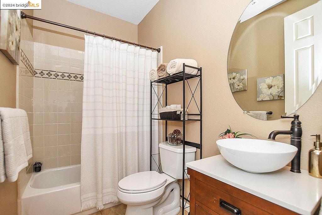 5147 Fern Ridge Cir