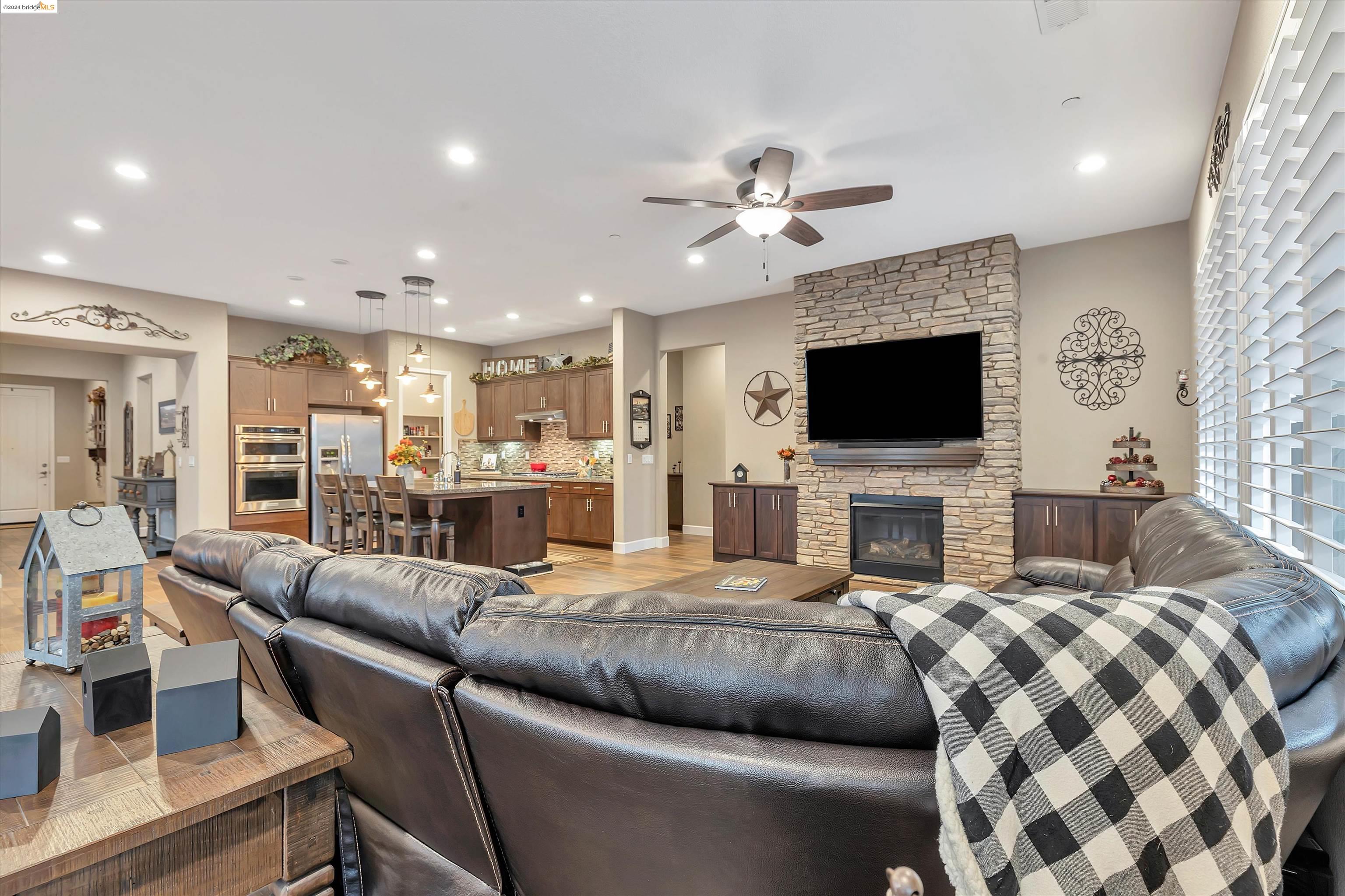 7270 Keyesport Way