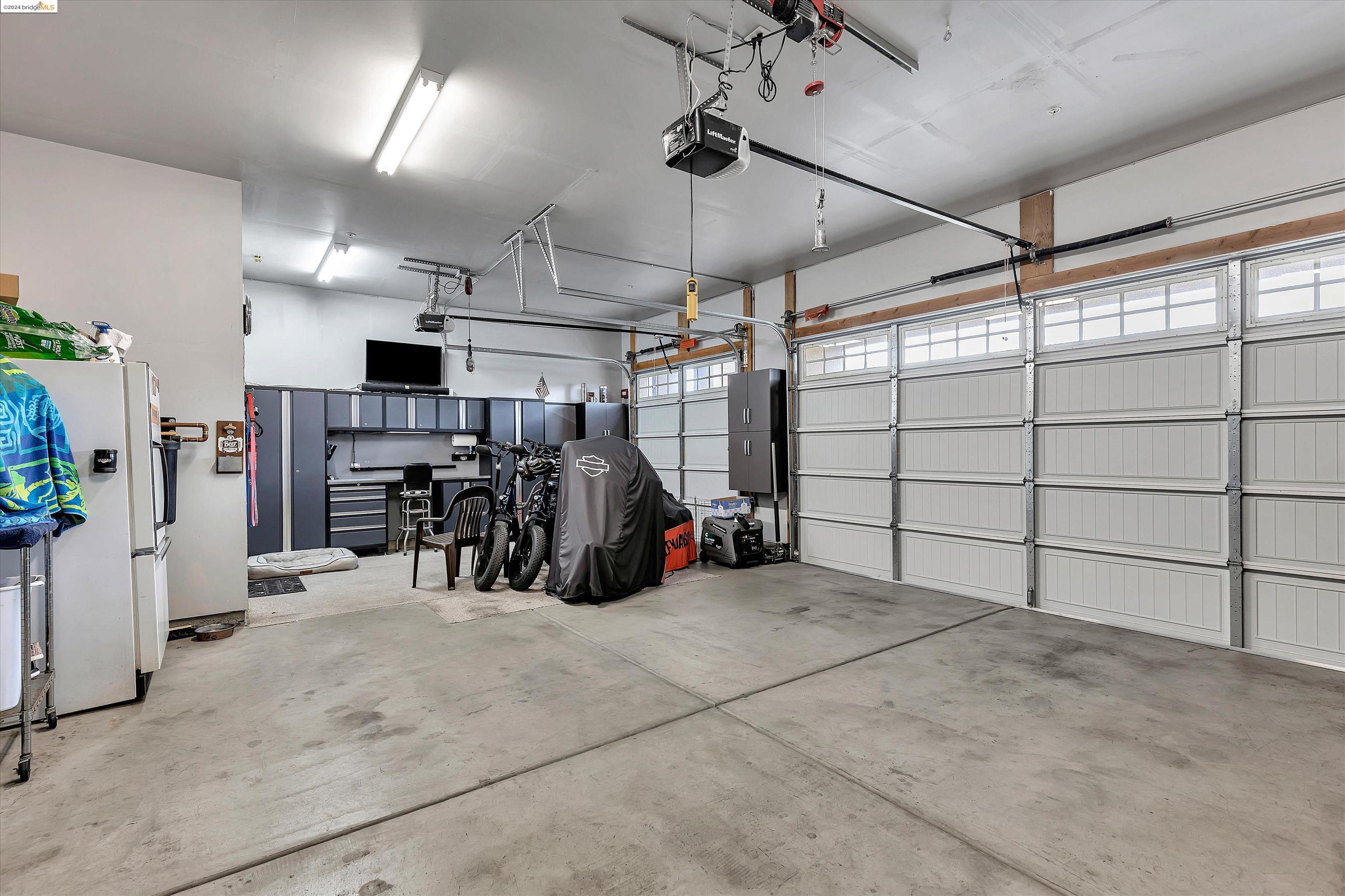7270 Keyesport Way