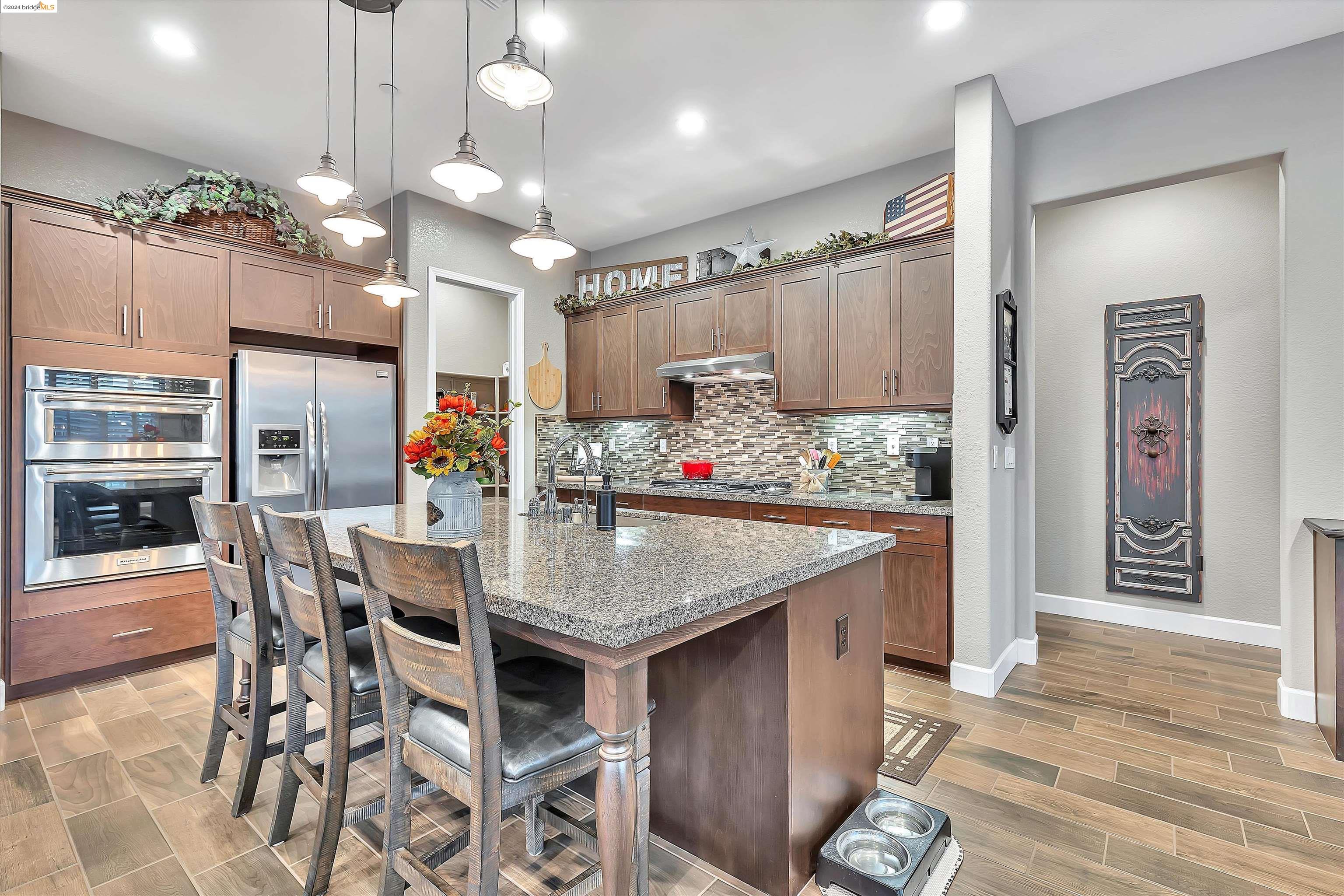 7270 Keyesport Way