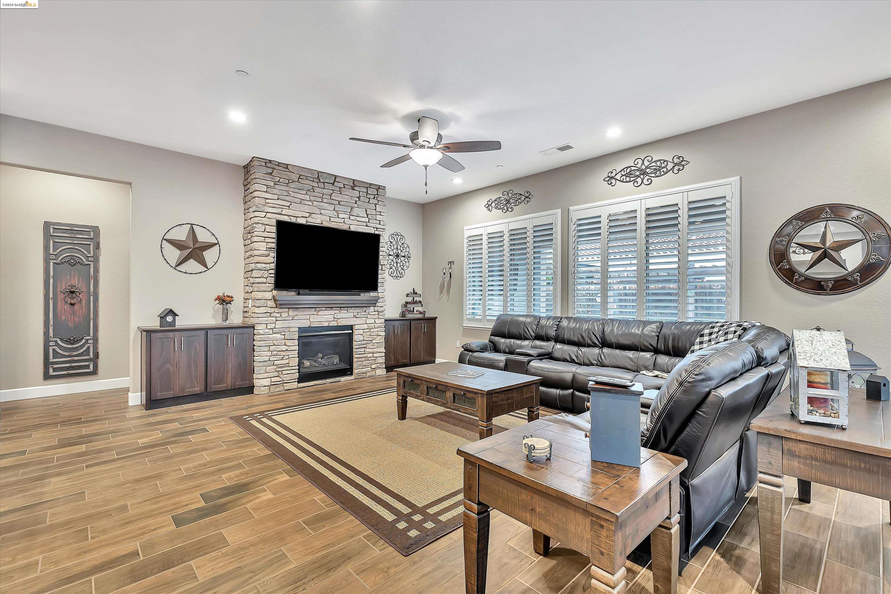 7270 Keyesport Way