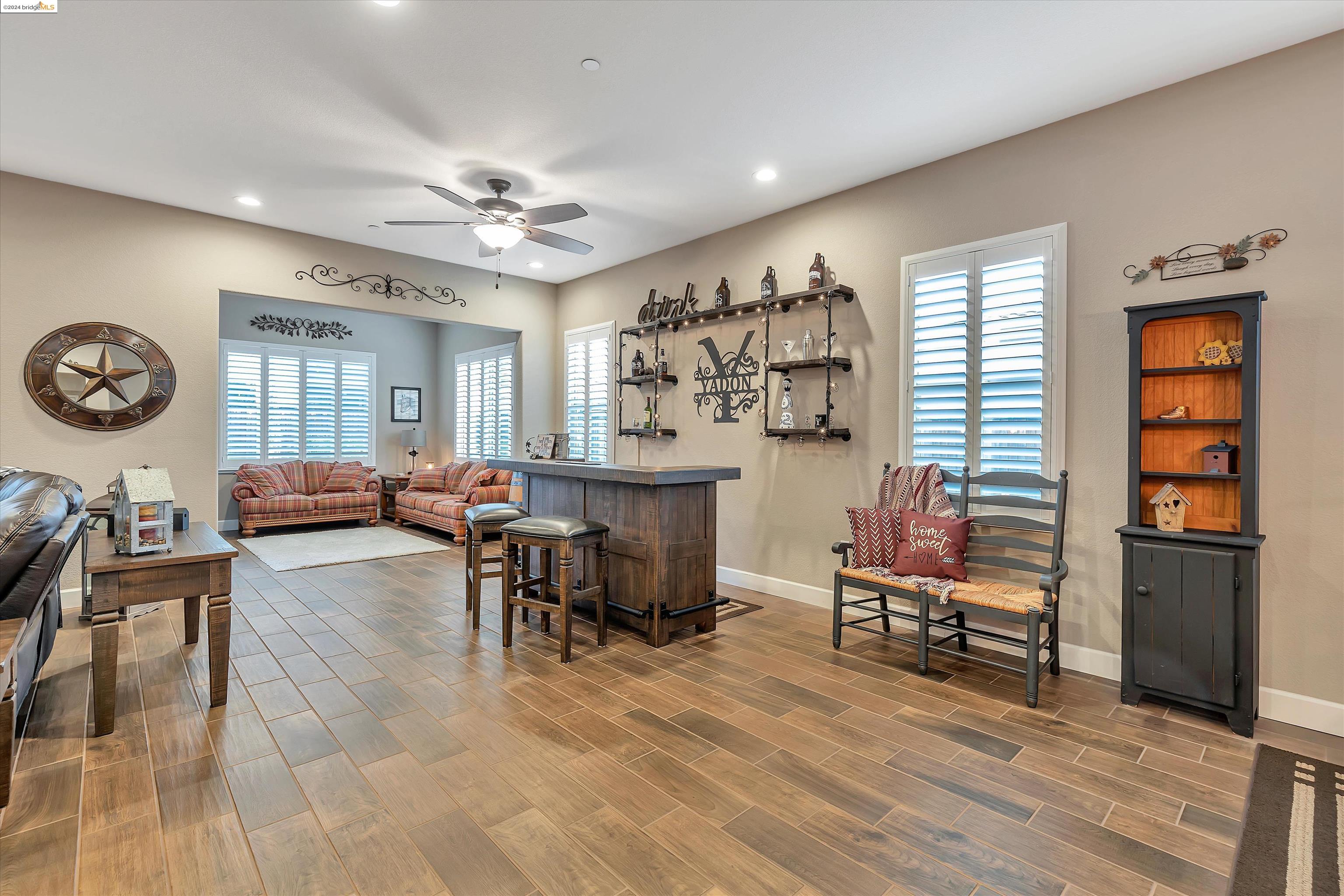 7270 Keyesport Way