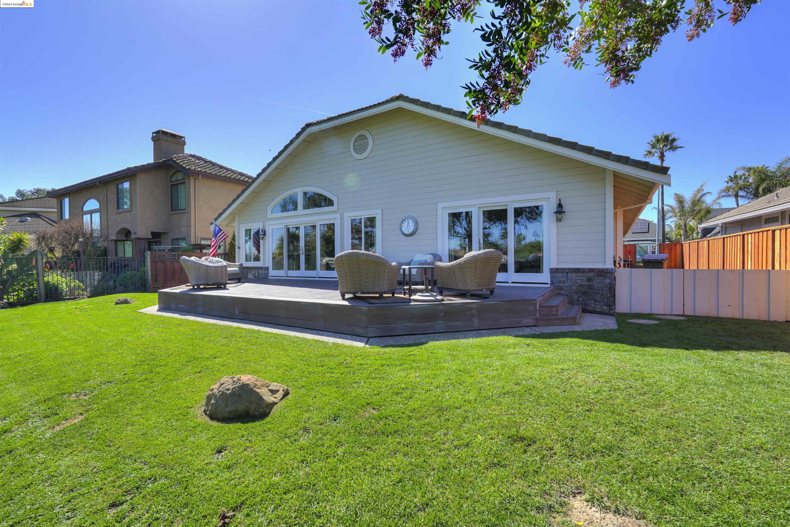 5531 Lanai Ct