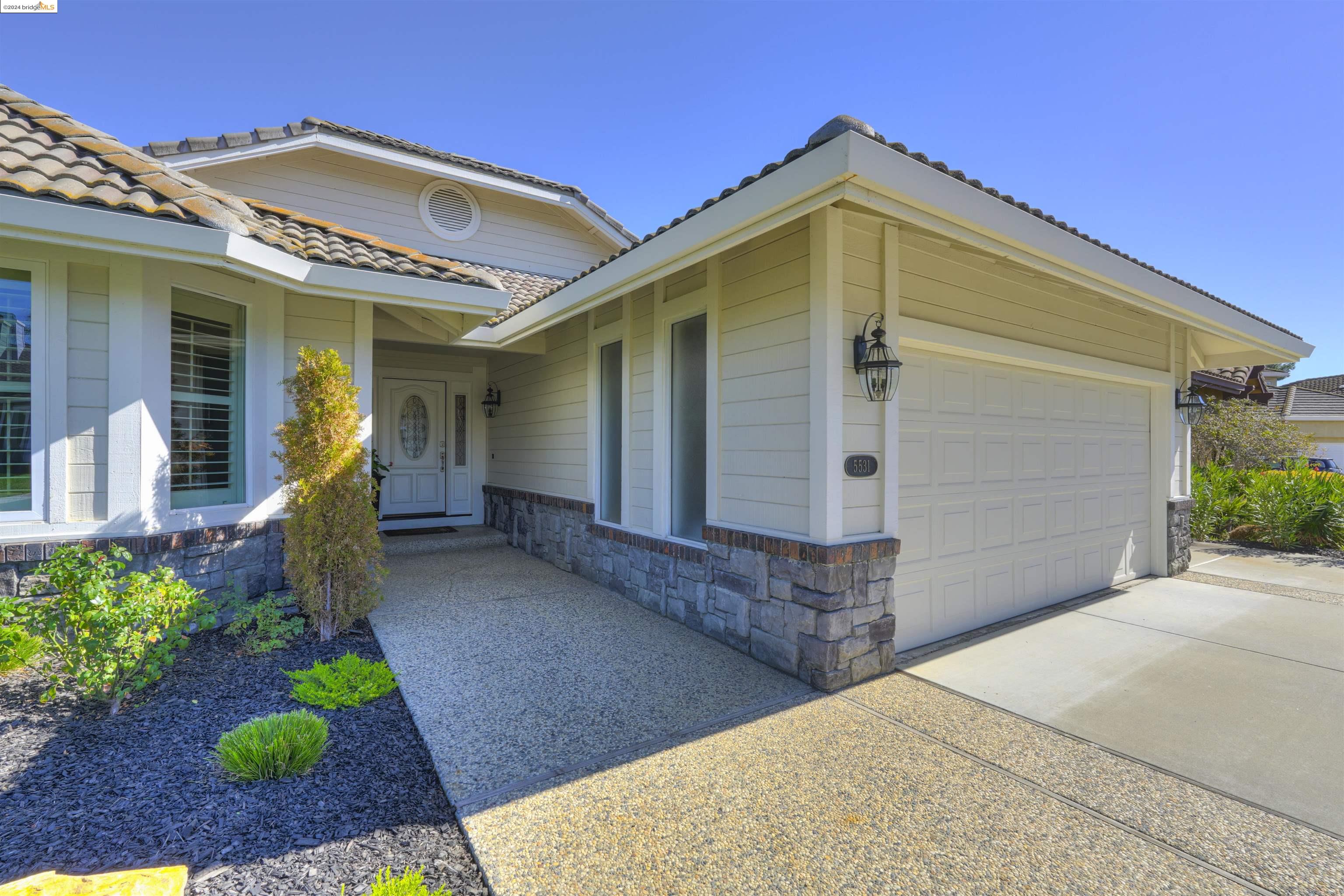 5531 Lanai Ct