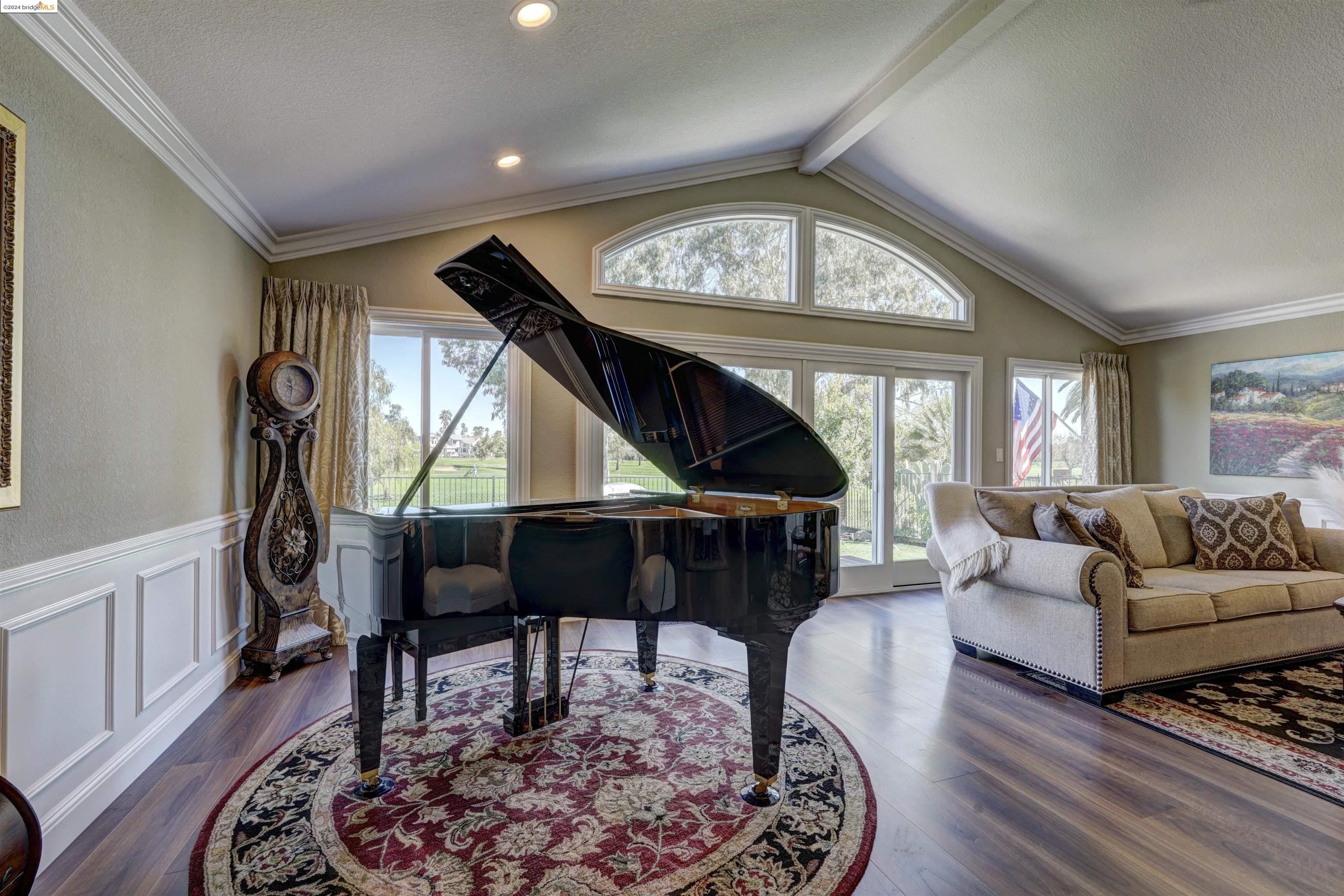 5531 Lanai Ct