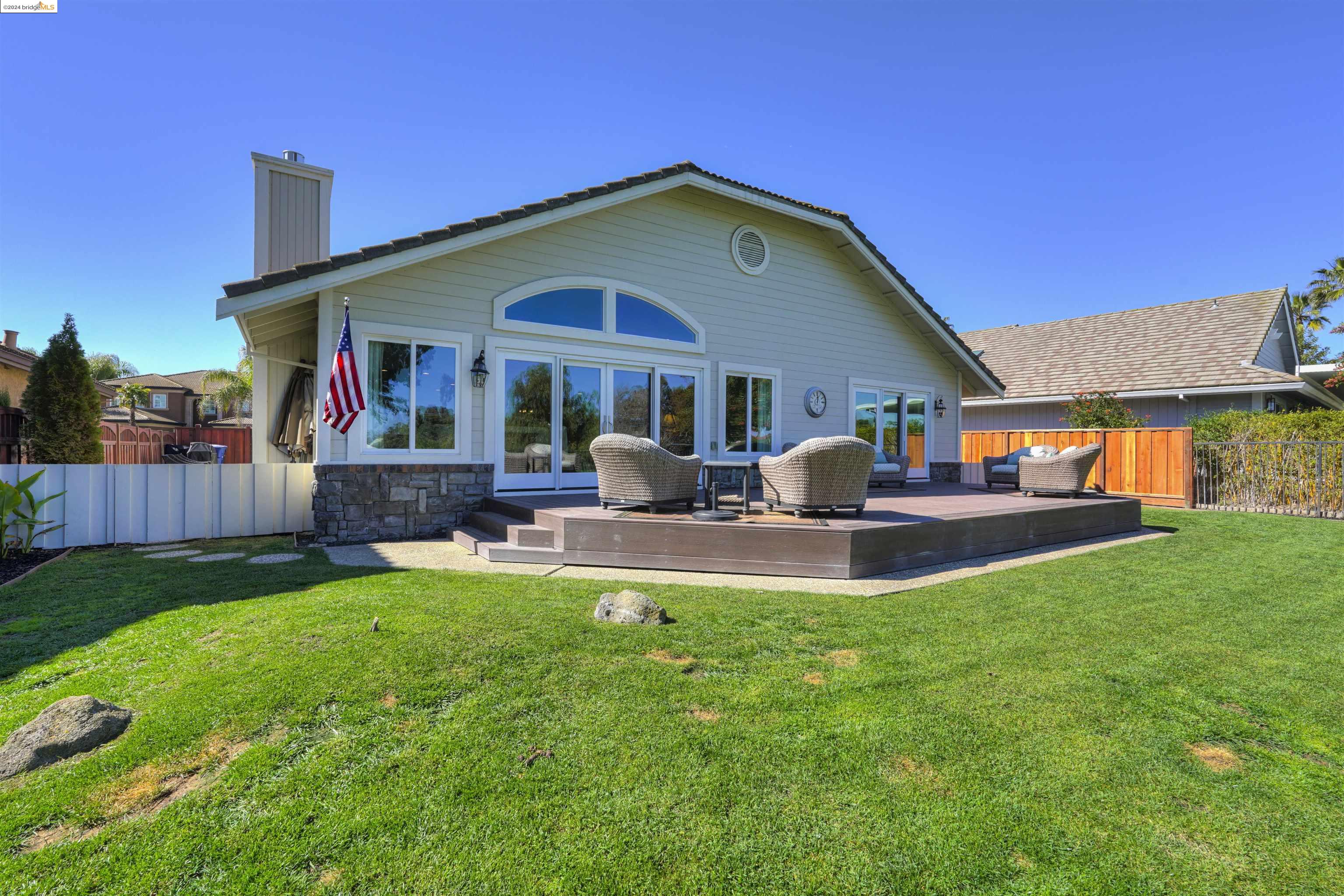5531 Lanai Ct