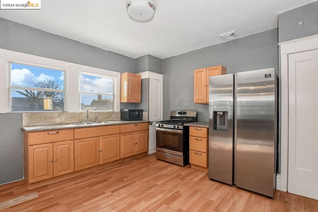 119 Star St