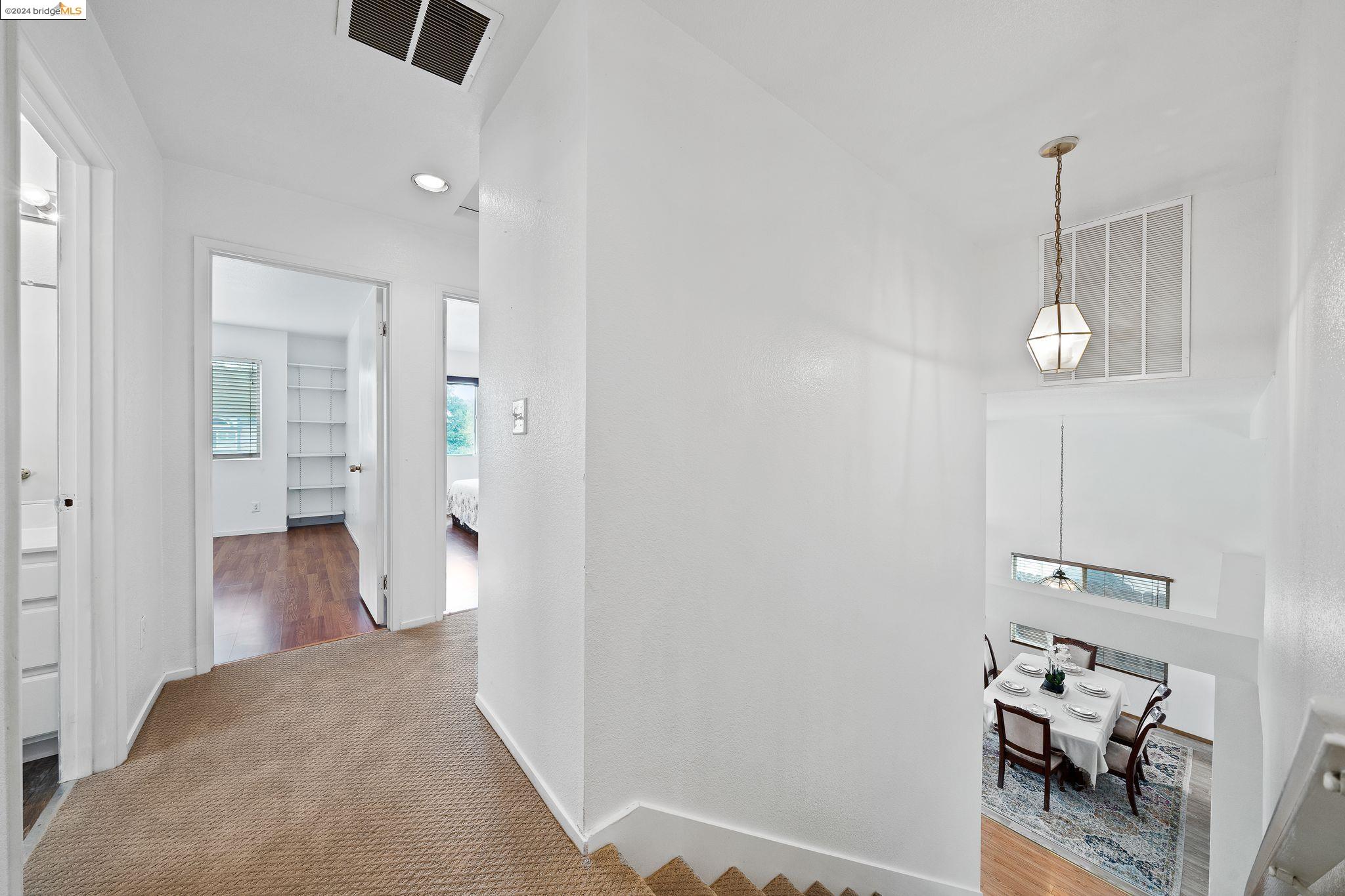 2320 Windsor Ln