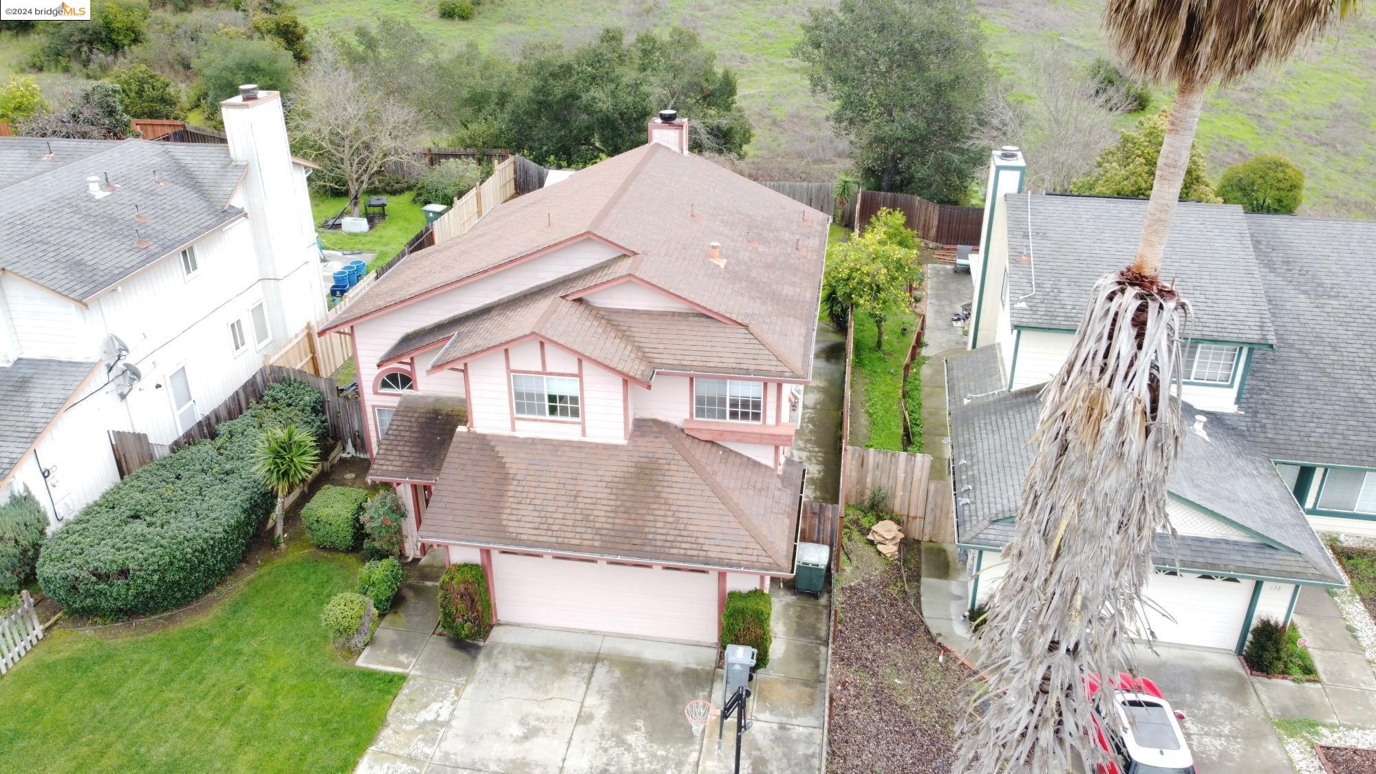 142 Vanessa St