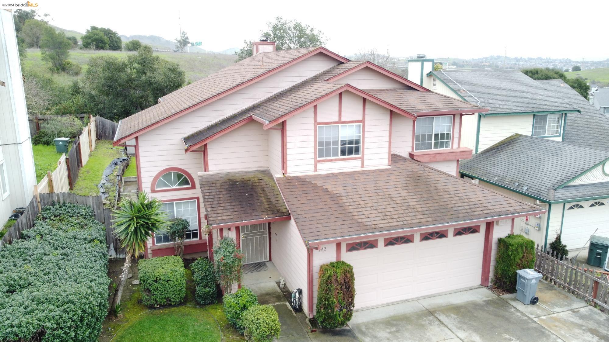 142 Vanessa St