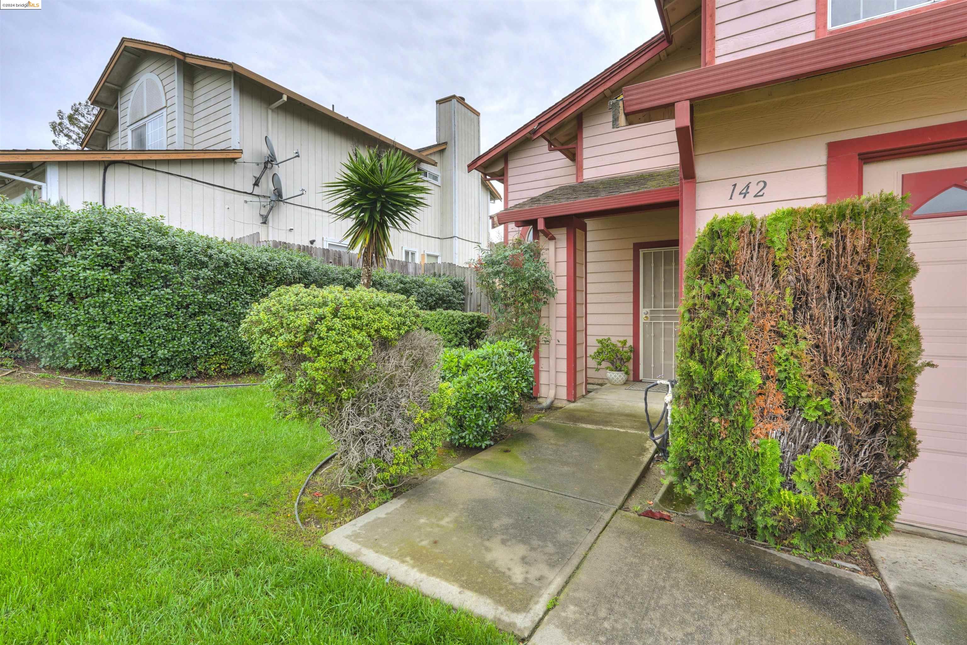 142 Vanessa St