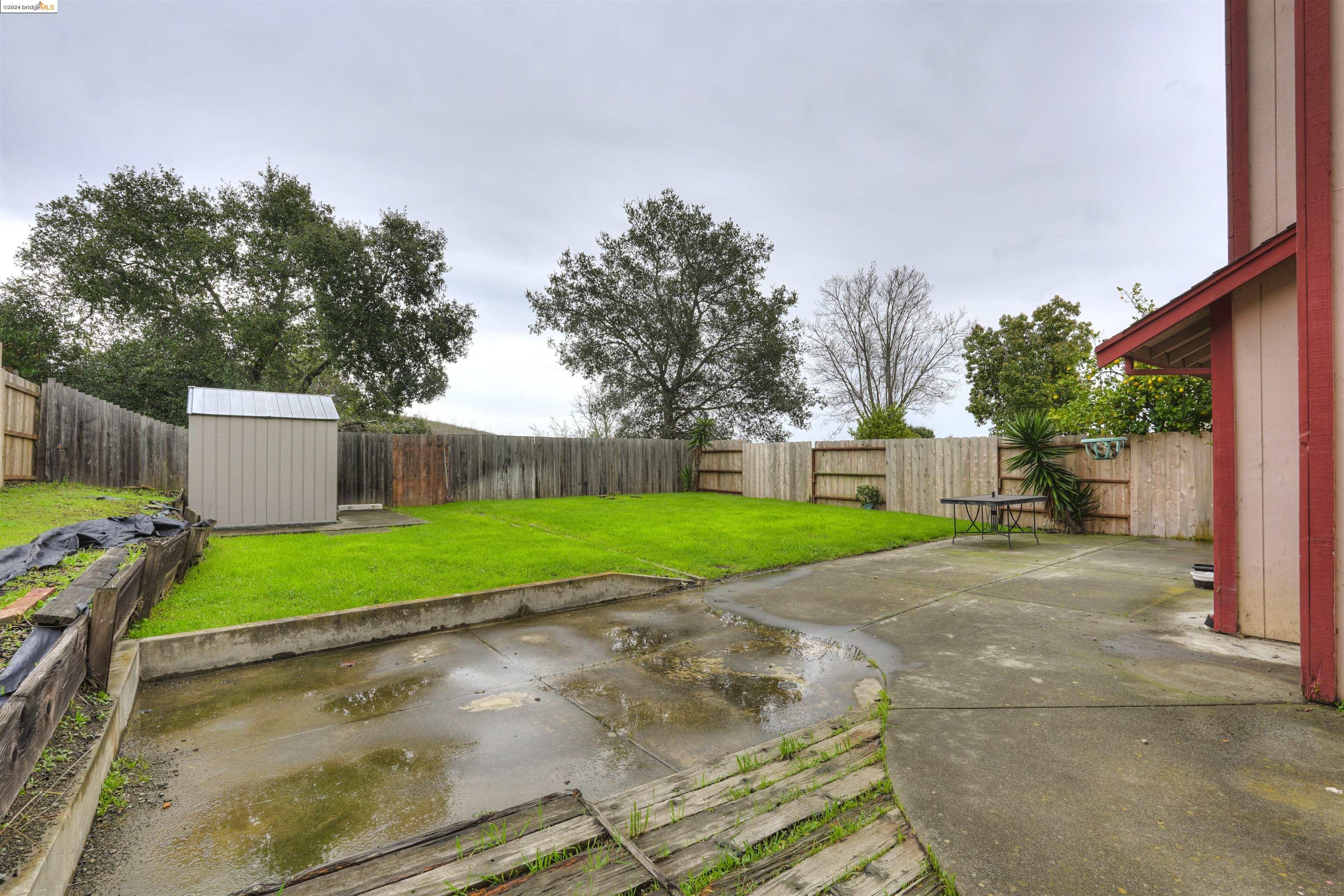 142 Vanessa St