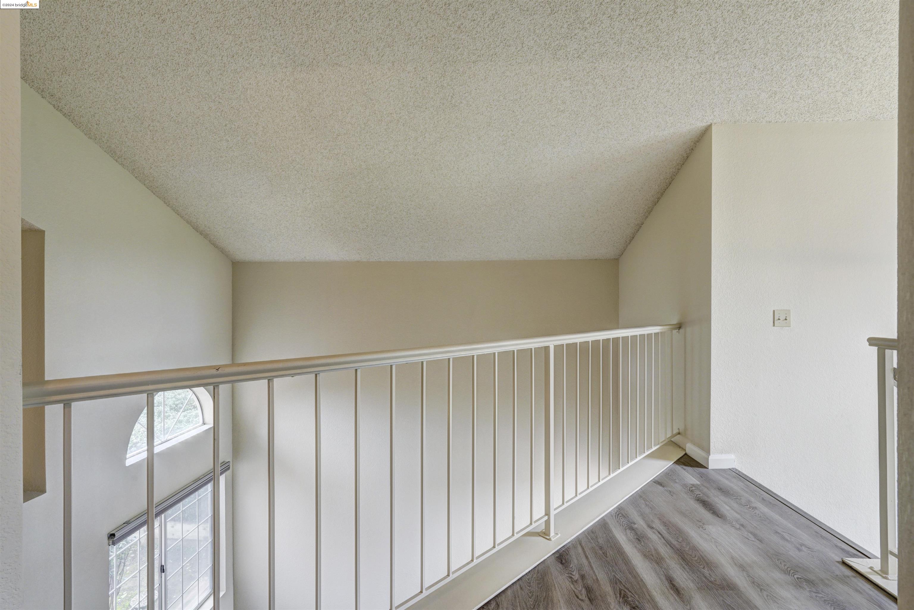 142 Vanessa St