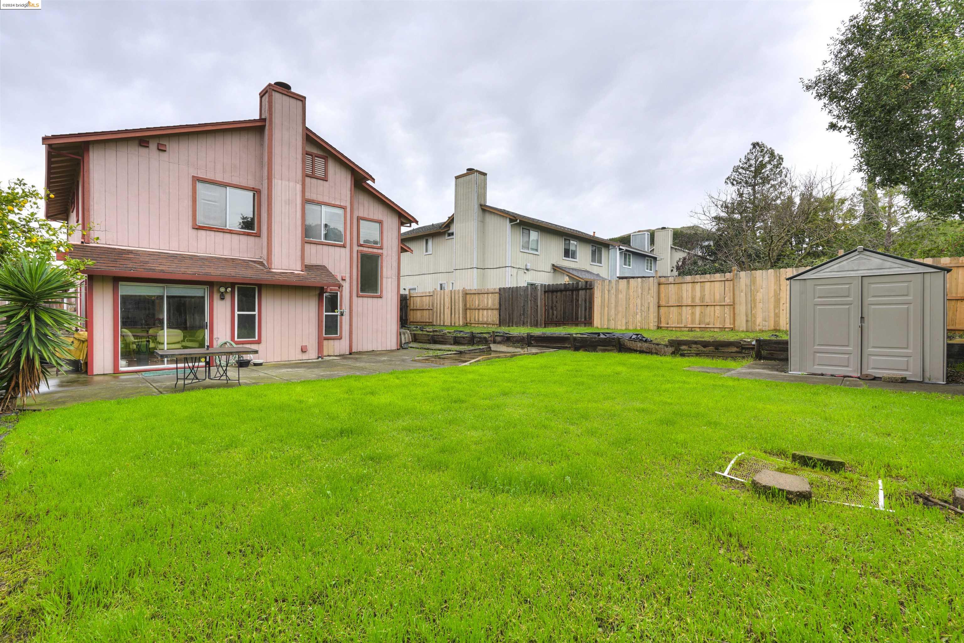 142 Vanessa St