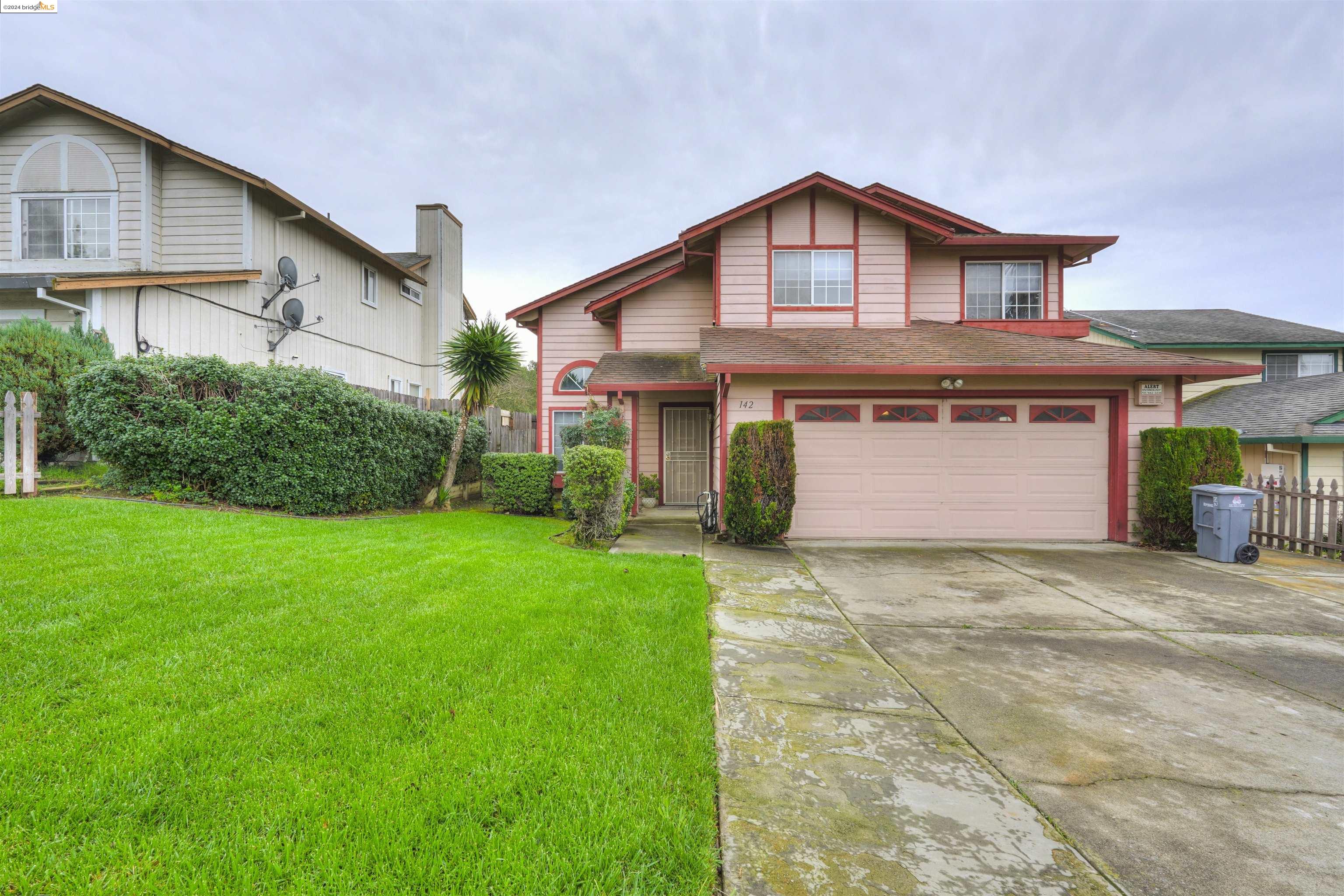 142 Vanessa St