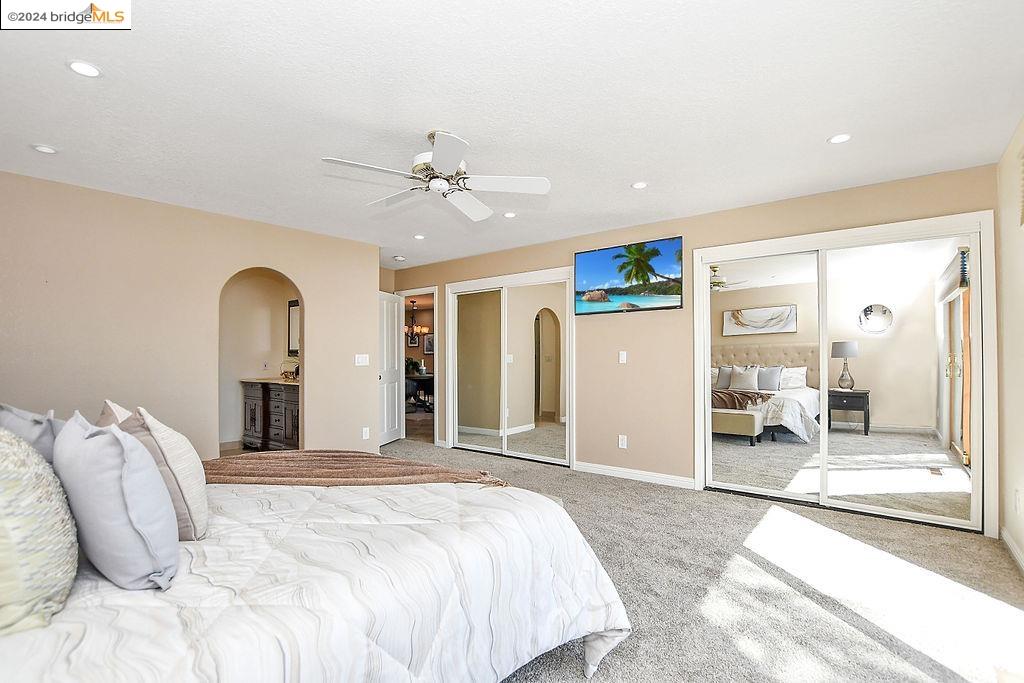 60 Discovery Bay Blvd