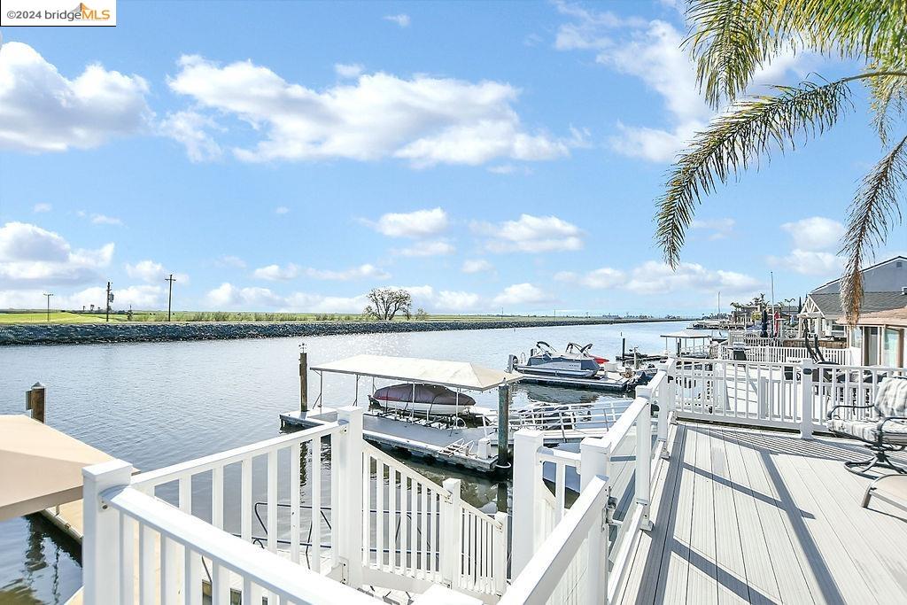 60 Discovery Bay Blvd