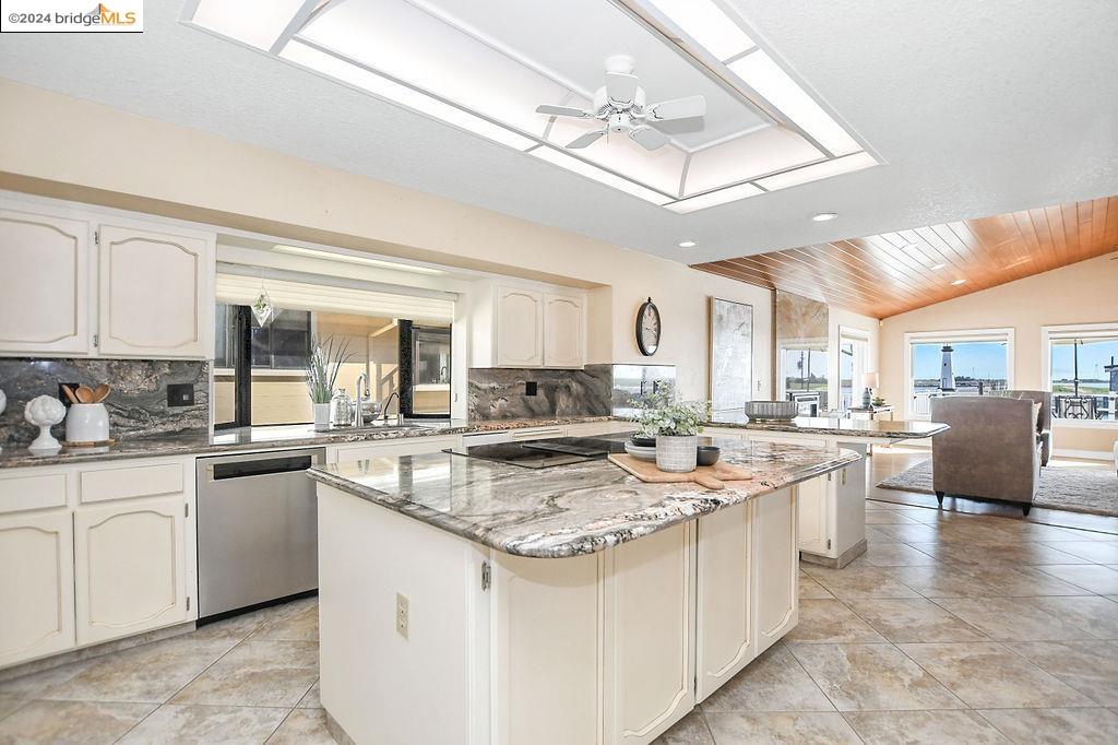 60 Discovery Bay Blvd