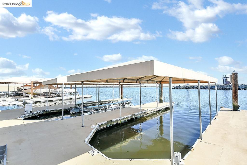 60 Discovery Bay Blvd
