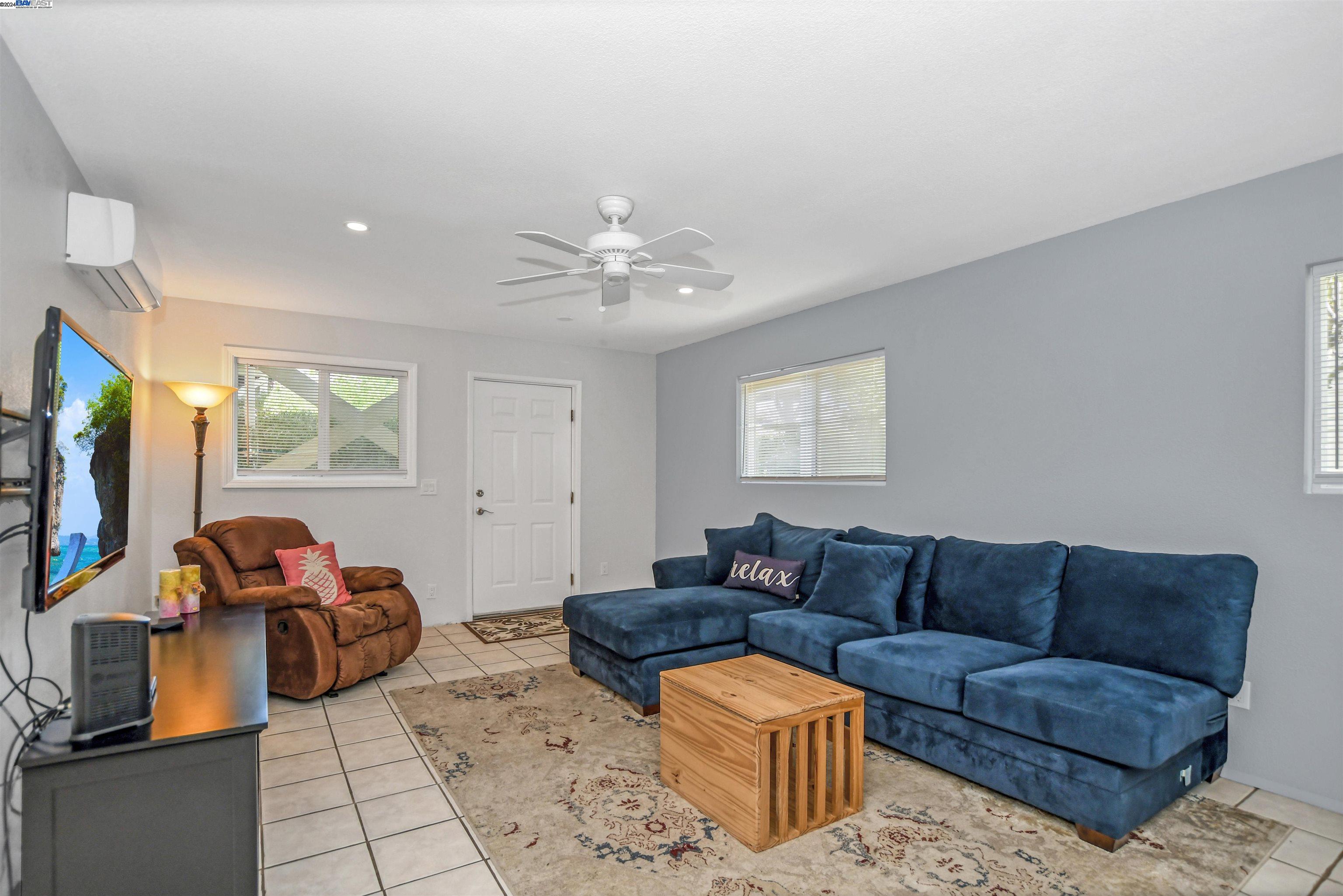 4297 Willow Rd