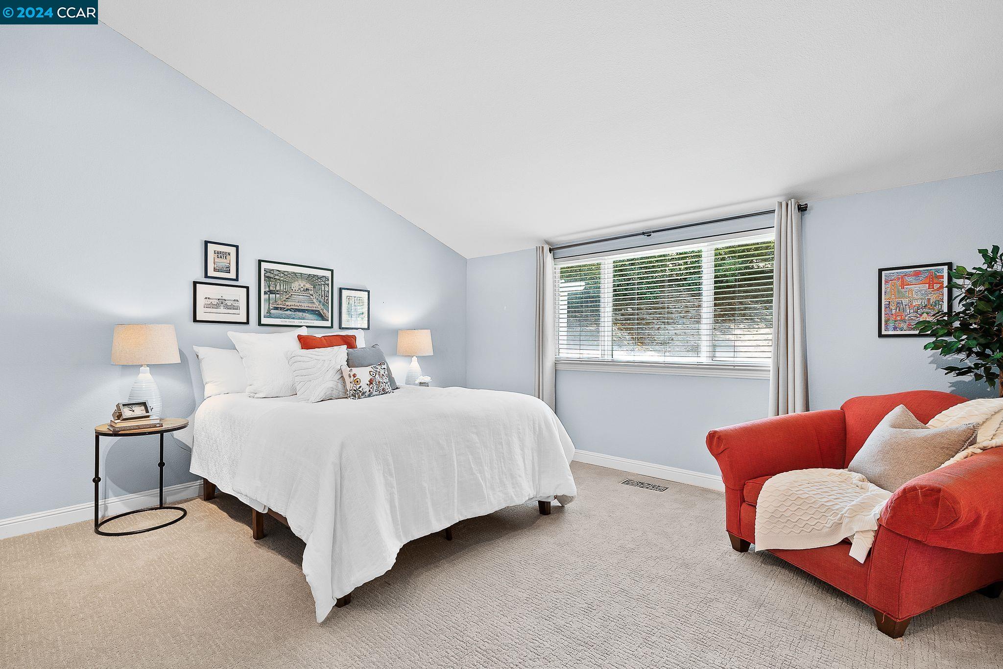 4304 Saint Paul Cir