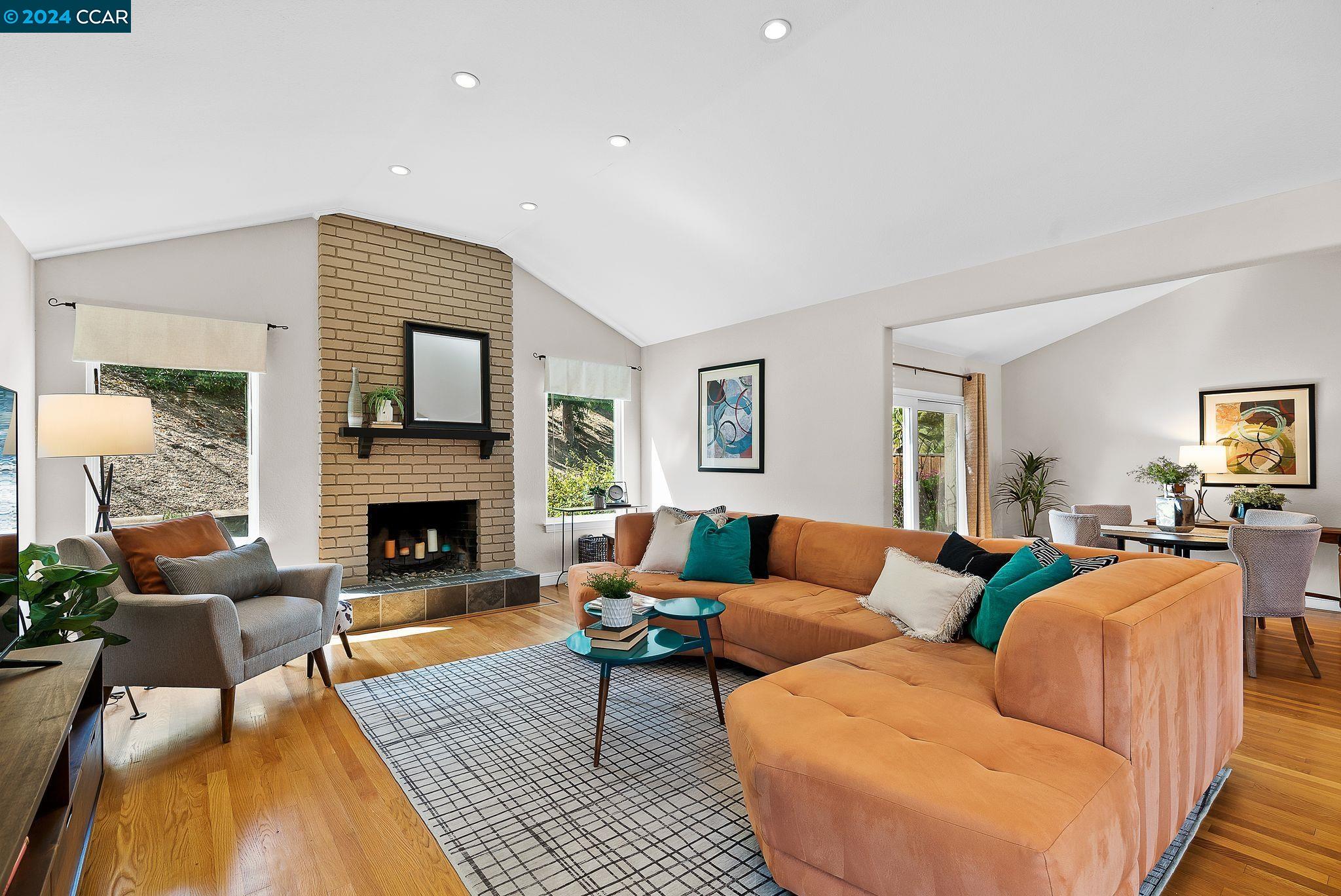 4304 Saint Paul Cir