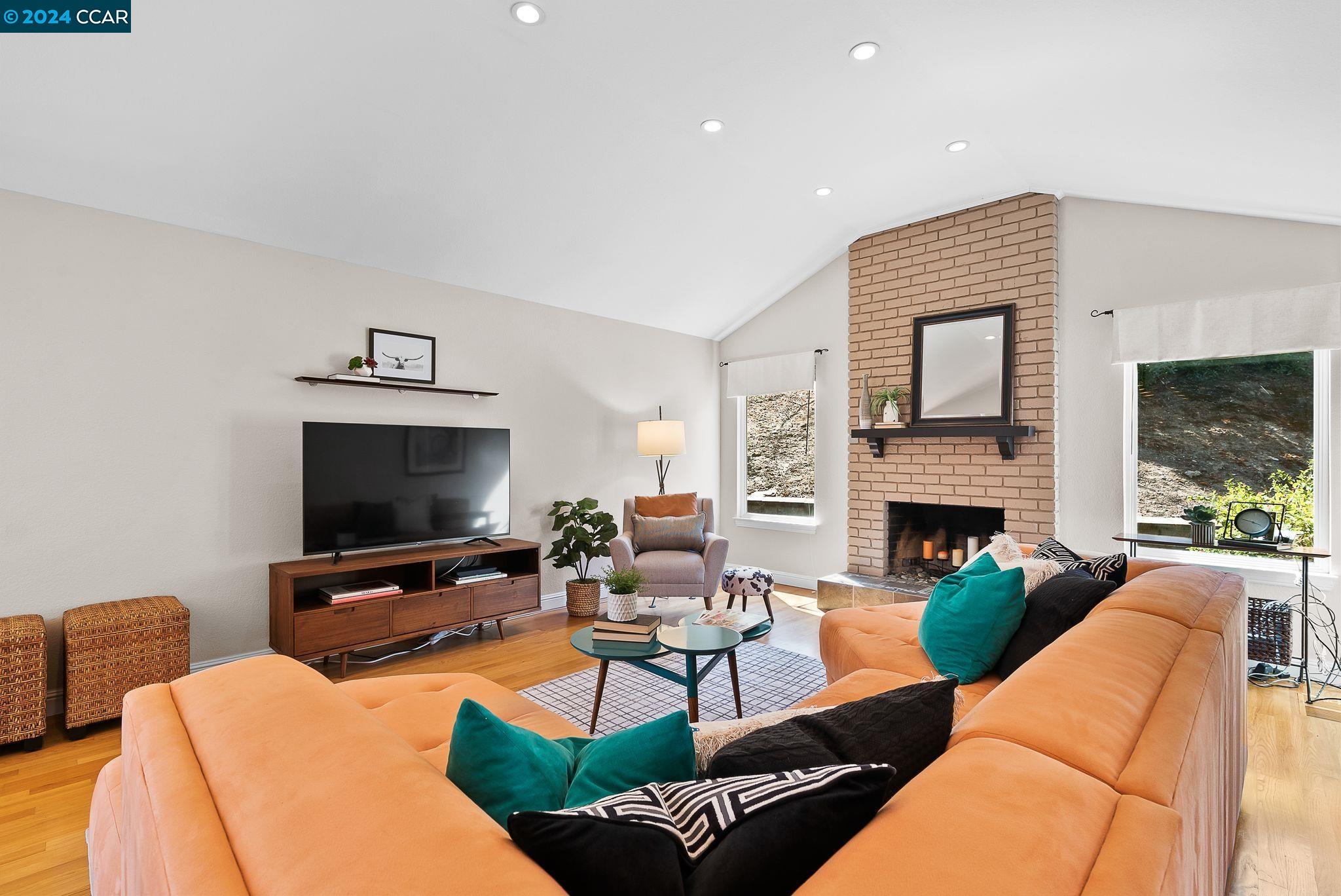 4304 Saint Paul Cir