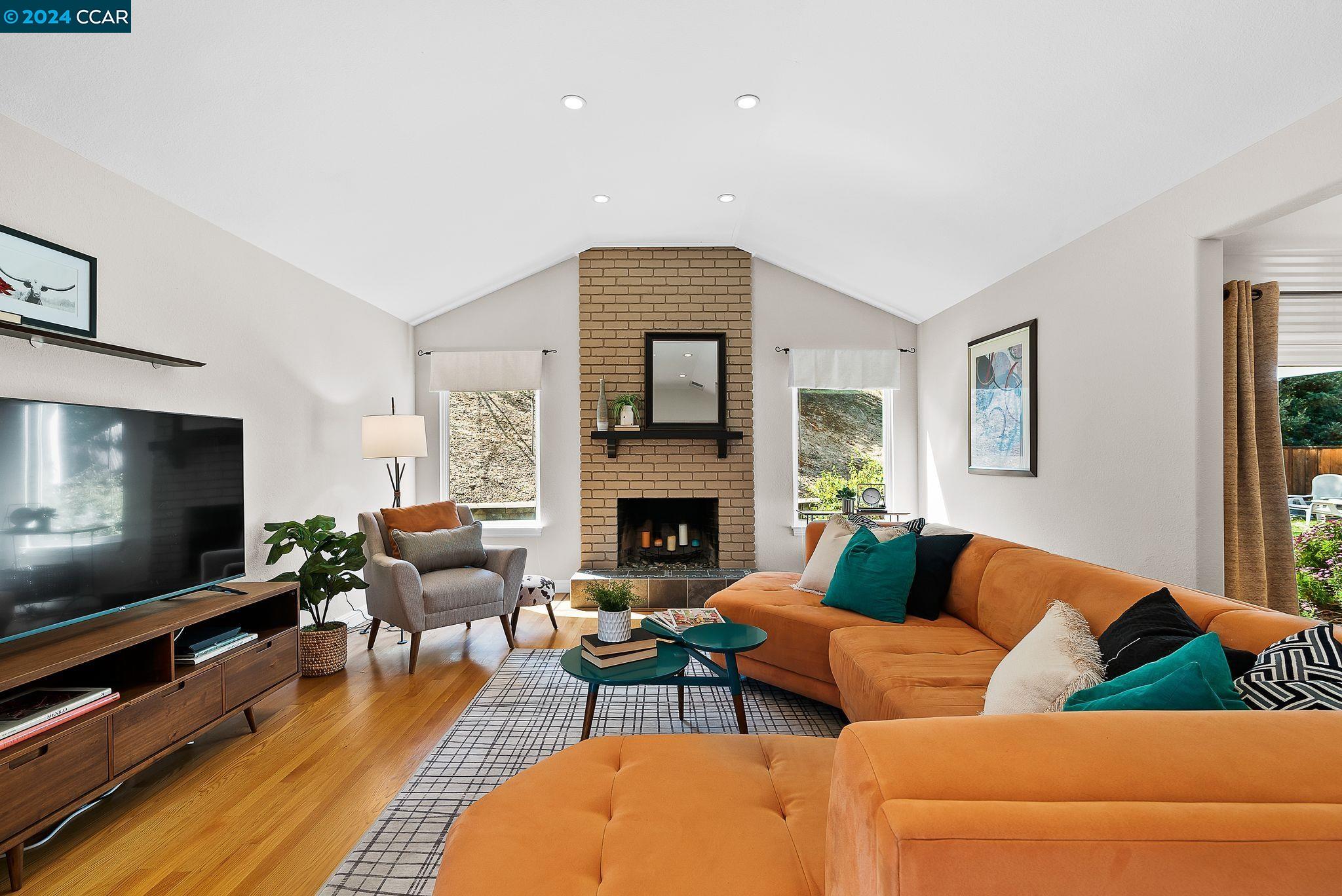 4304 Saint Paul Cir