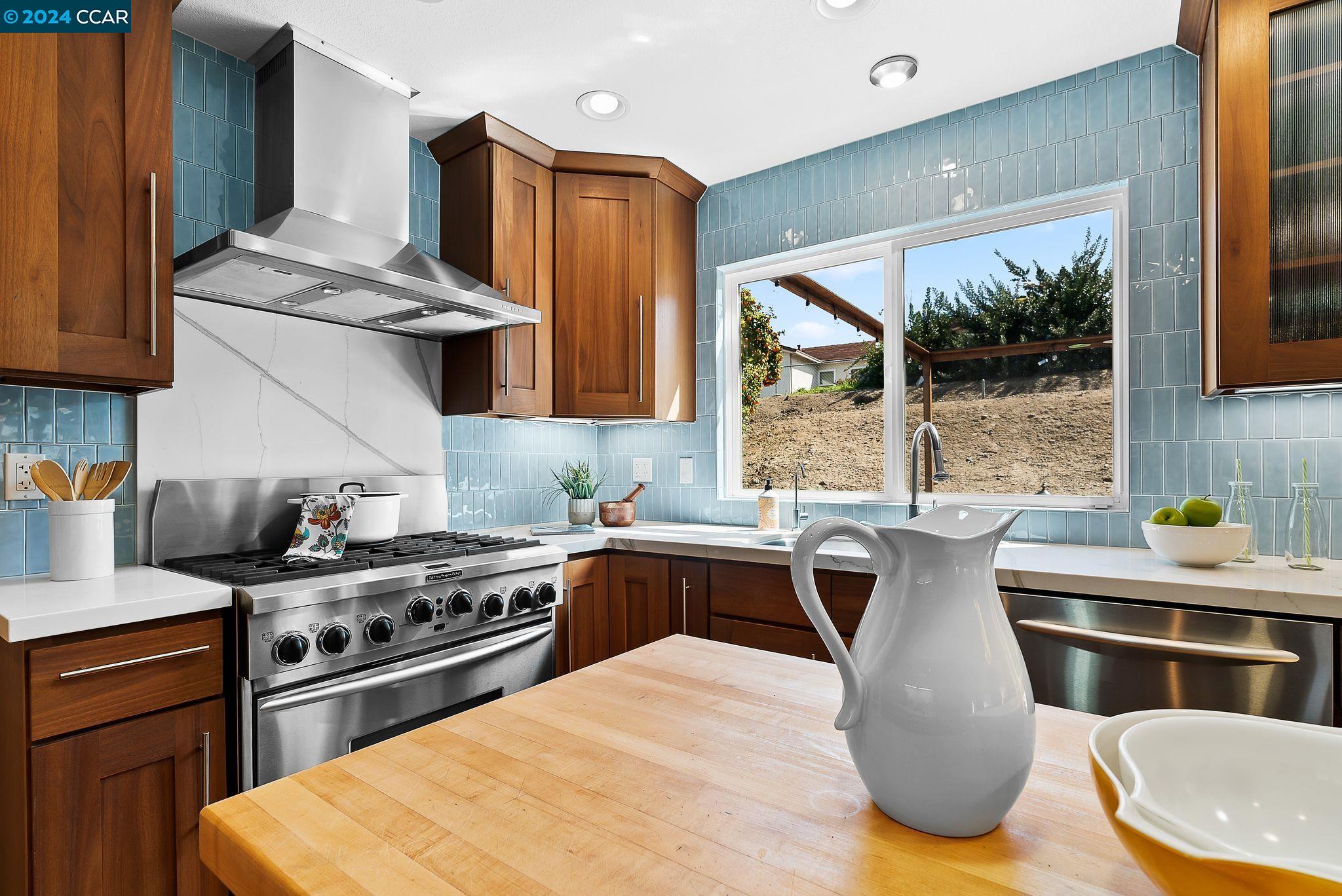 4304 Saint Paul Cir
