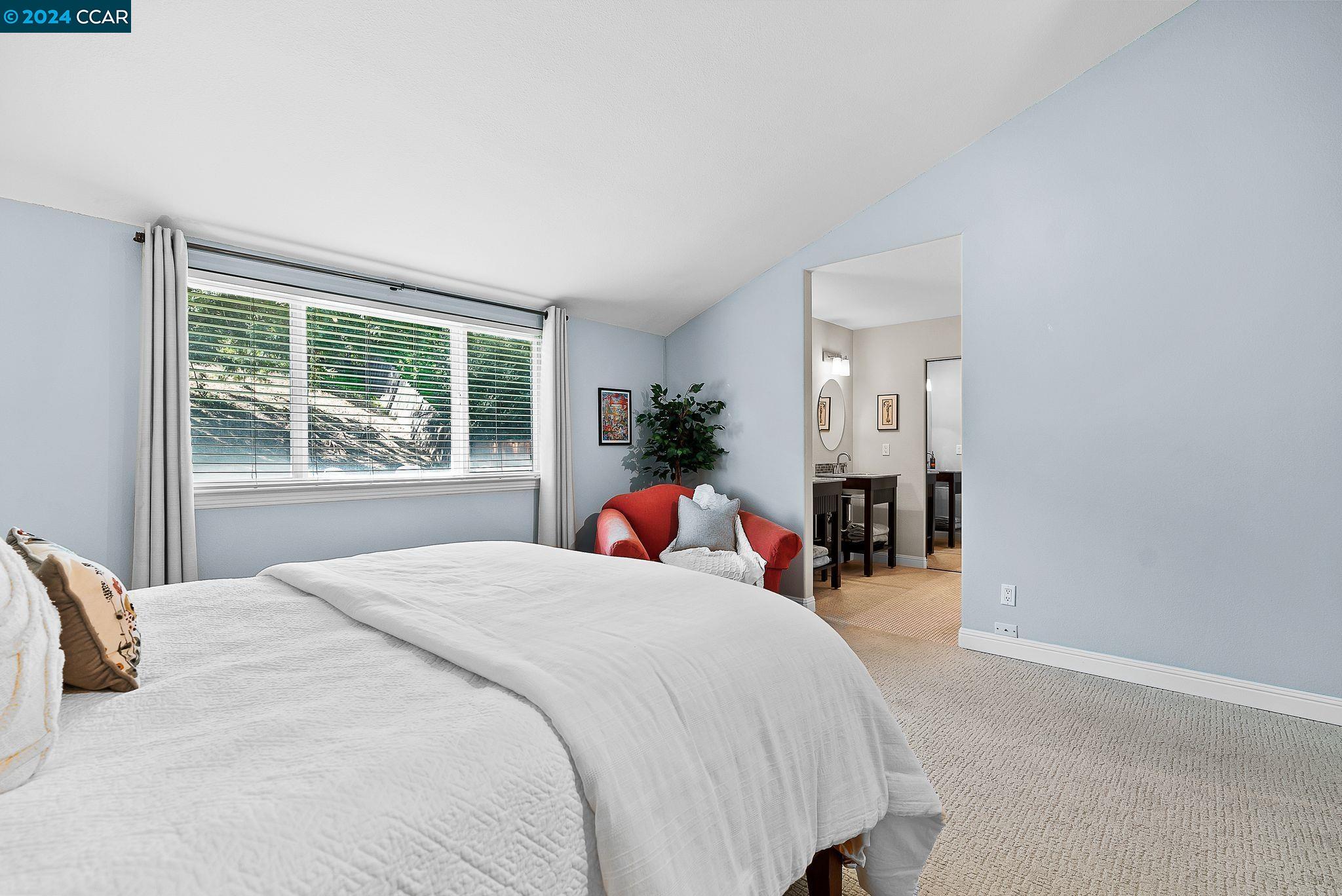 4304 Saint Paul Cir