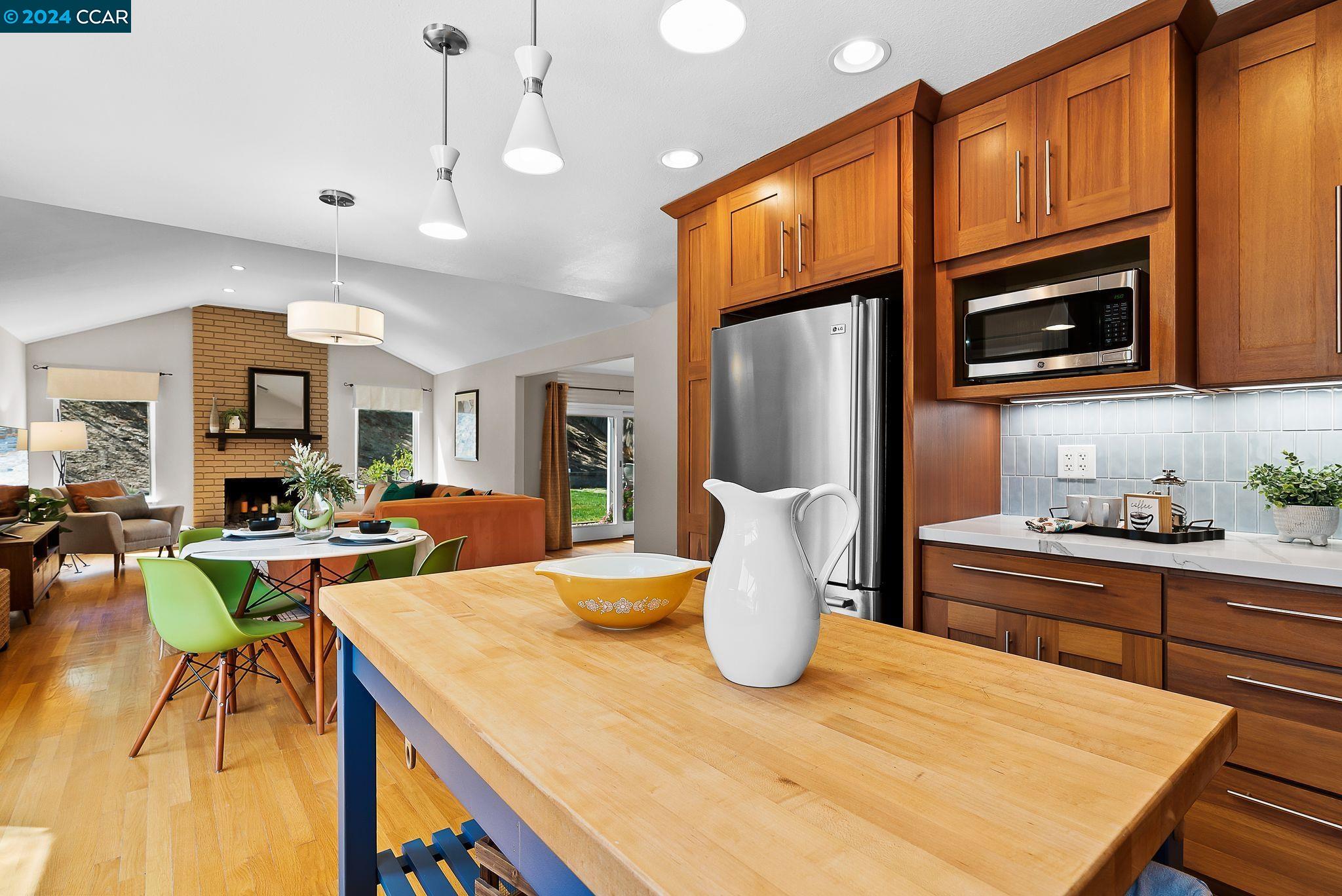4304 Saint Paul Cir