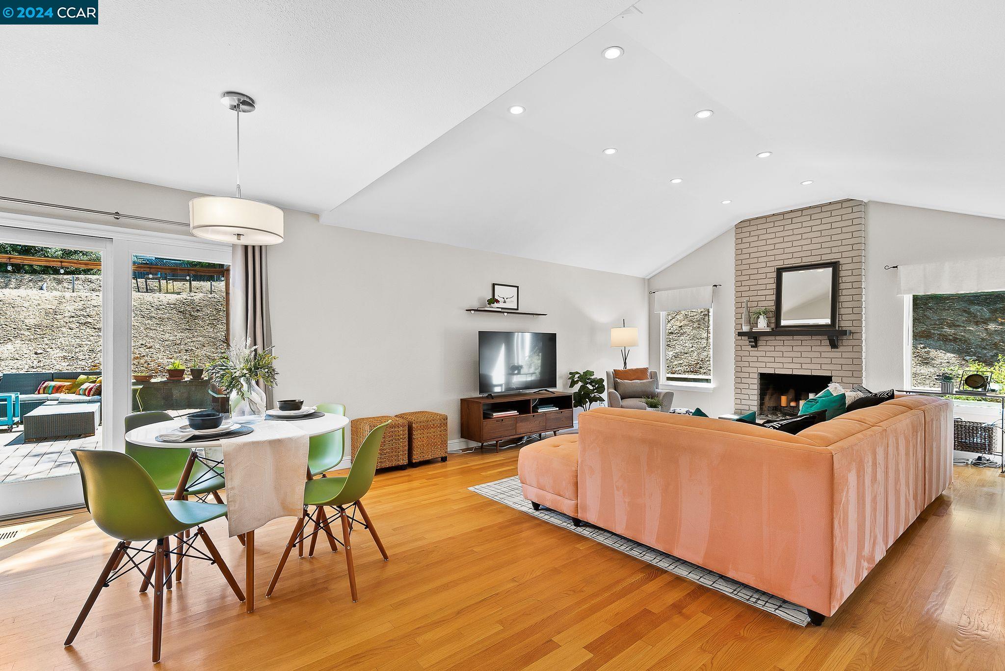 4304 Saint Paul Cir