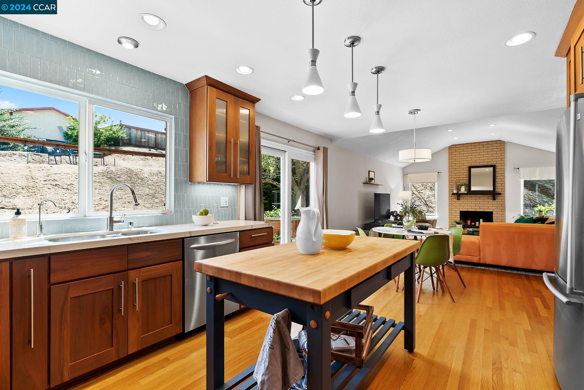 4304 Saint Paul Cir