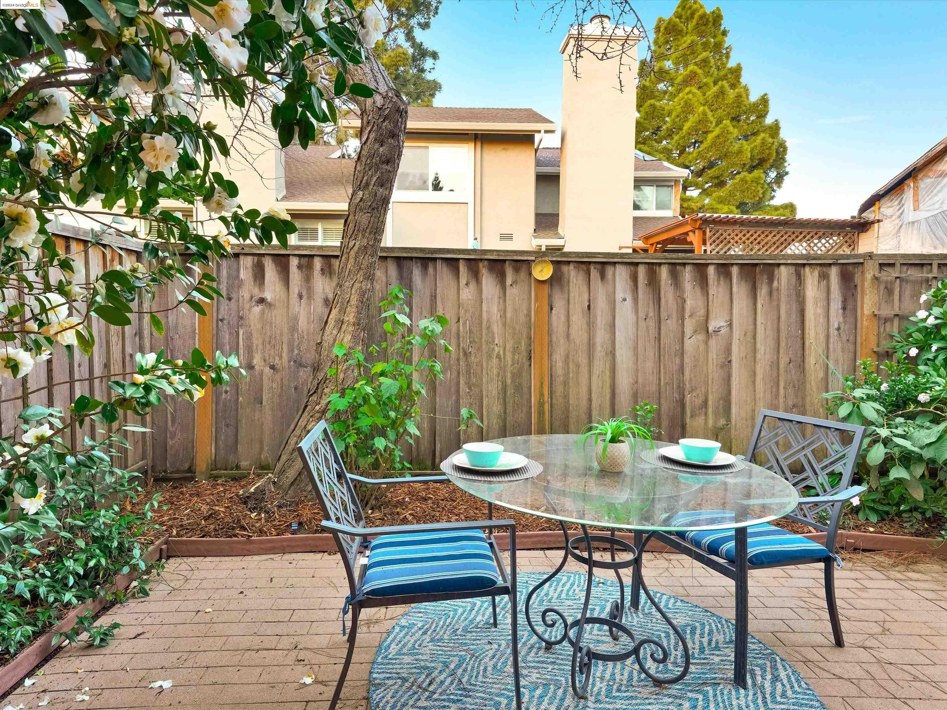 2444 Croyden Ct