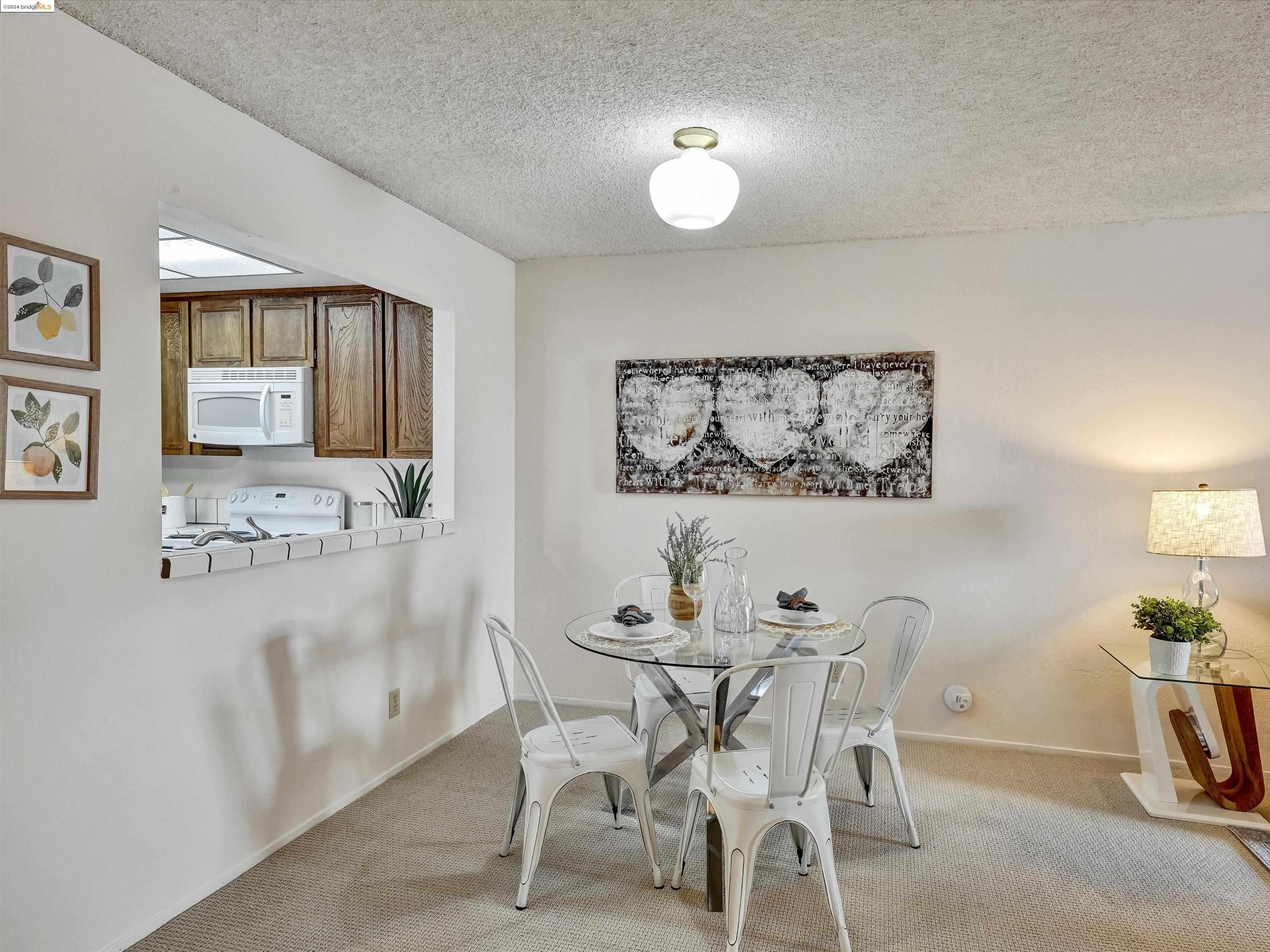2444 Croyden Ct