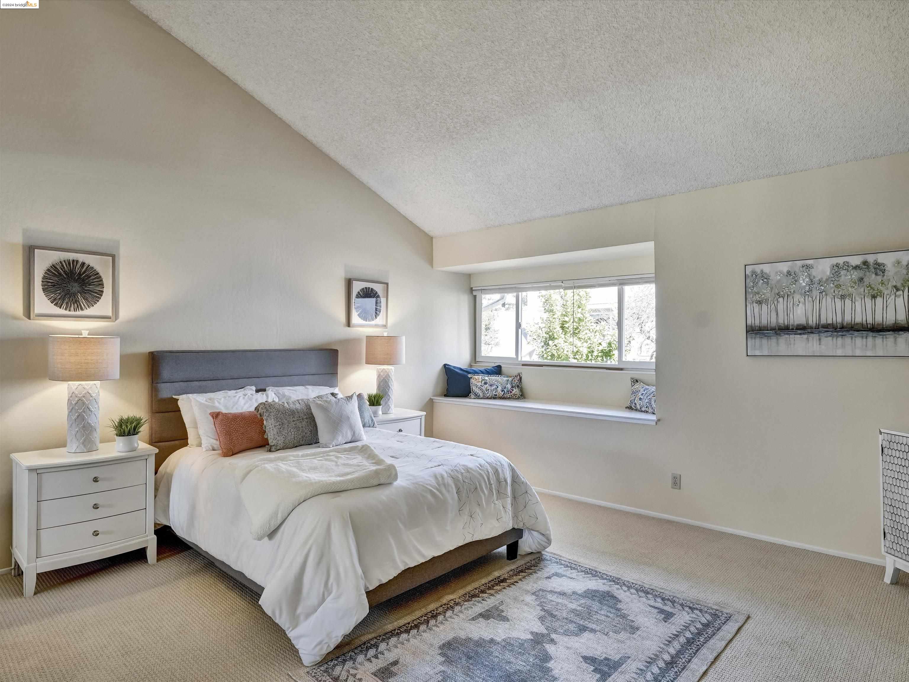 2444 Croyden Ct