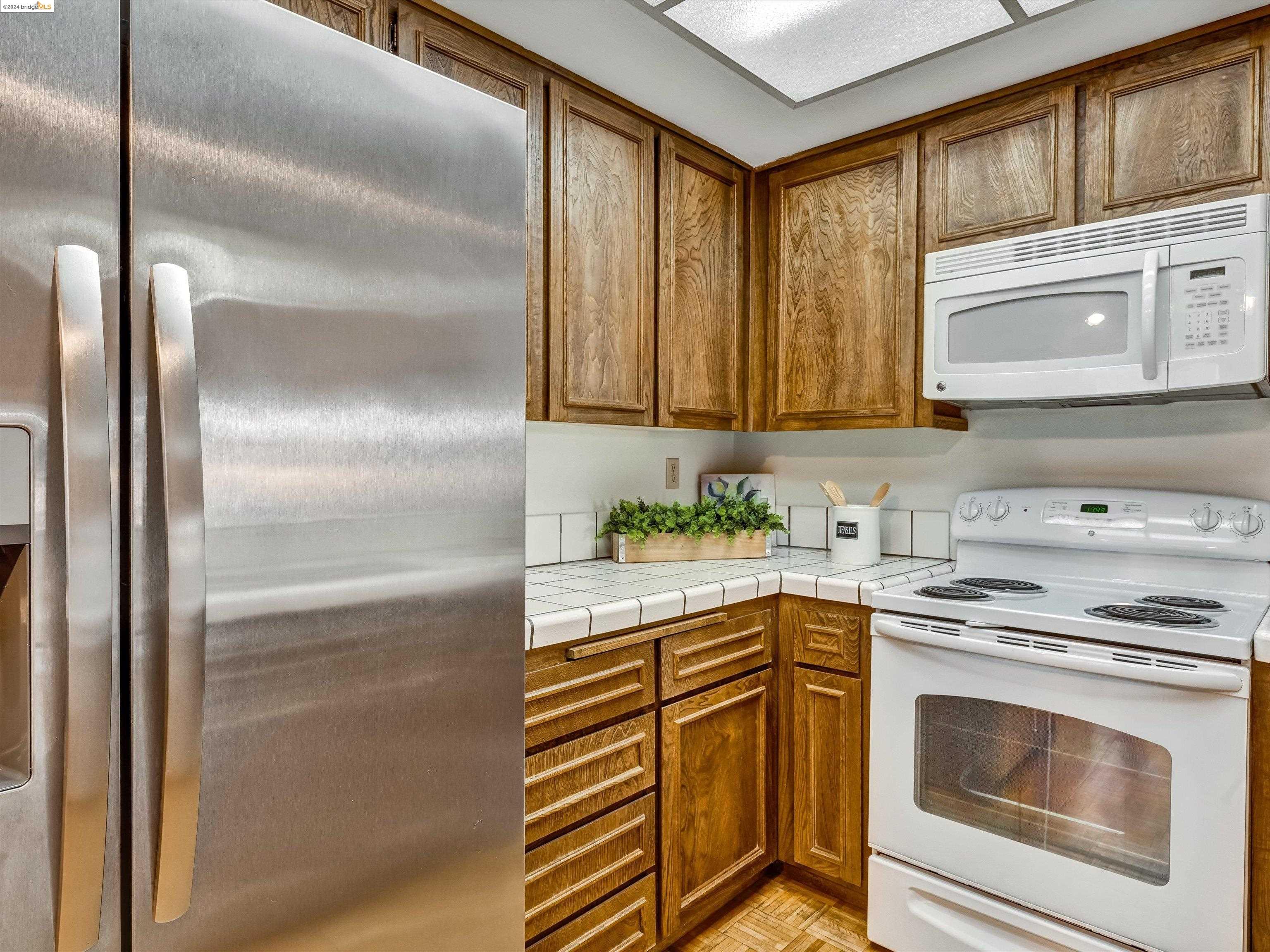2444 Croyden Ct