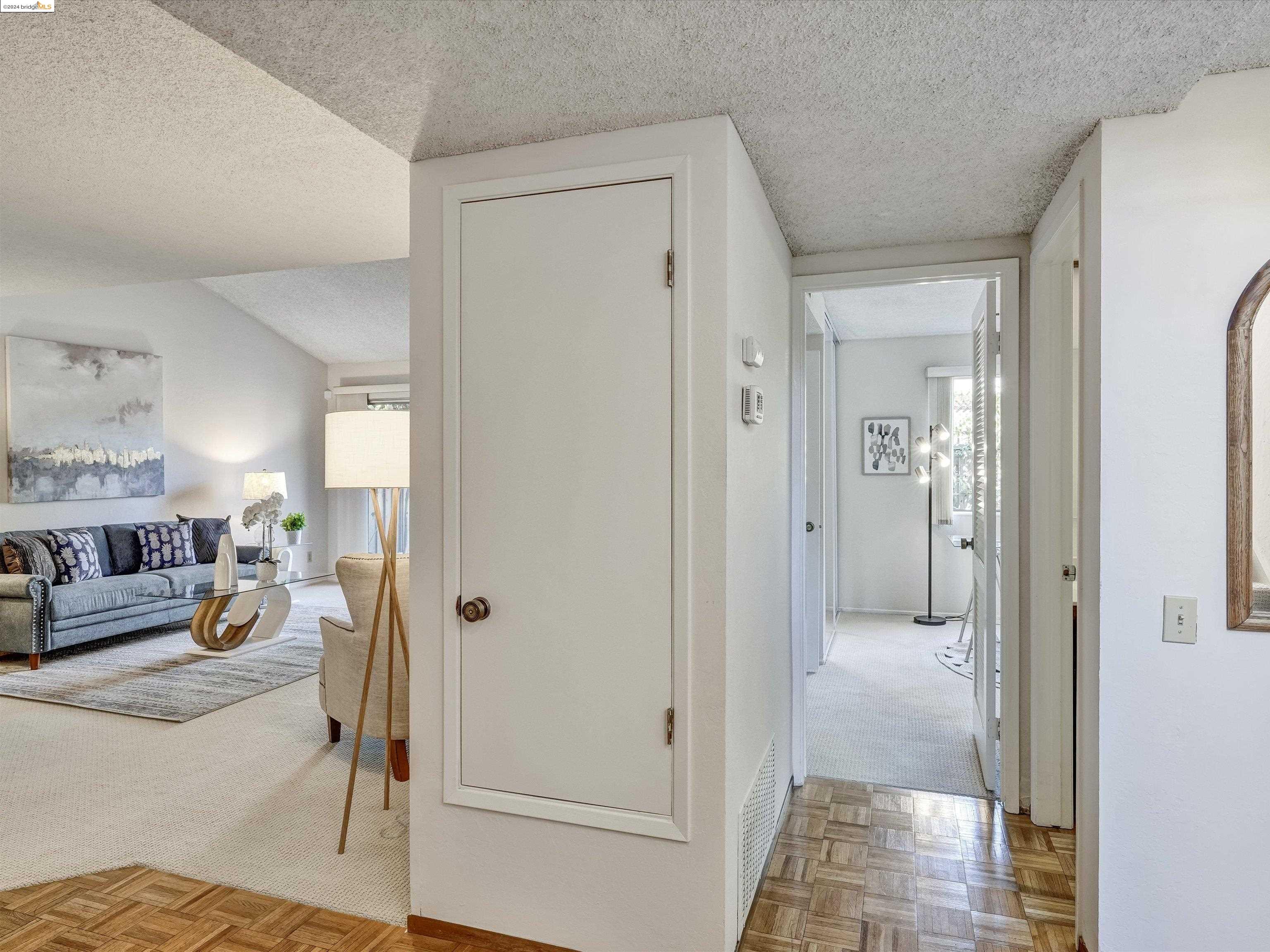 2444 Croyden Ct