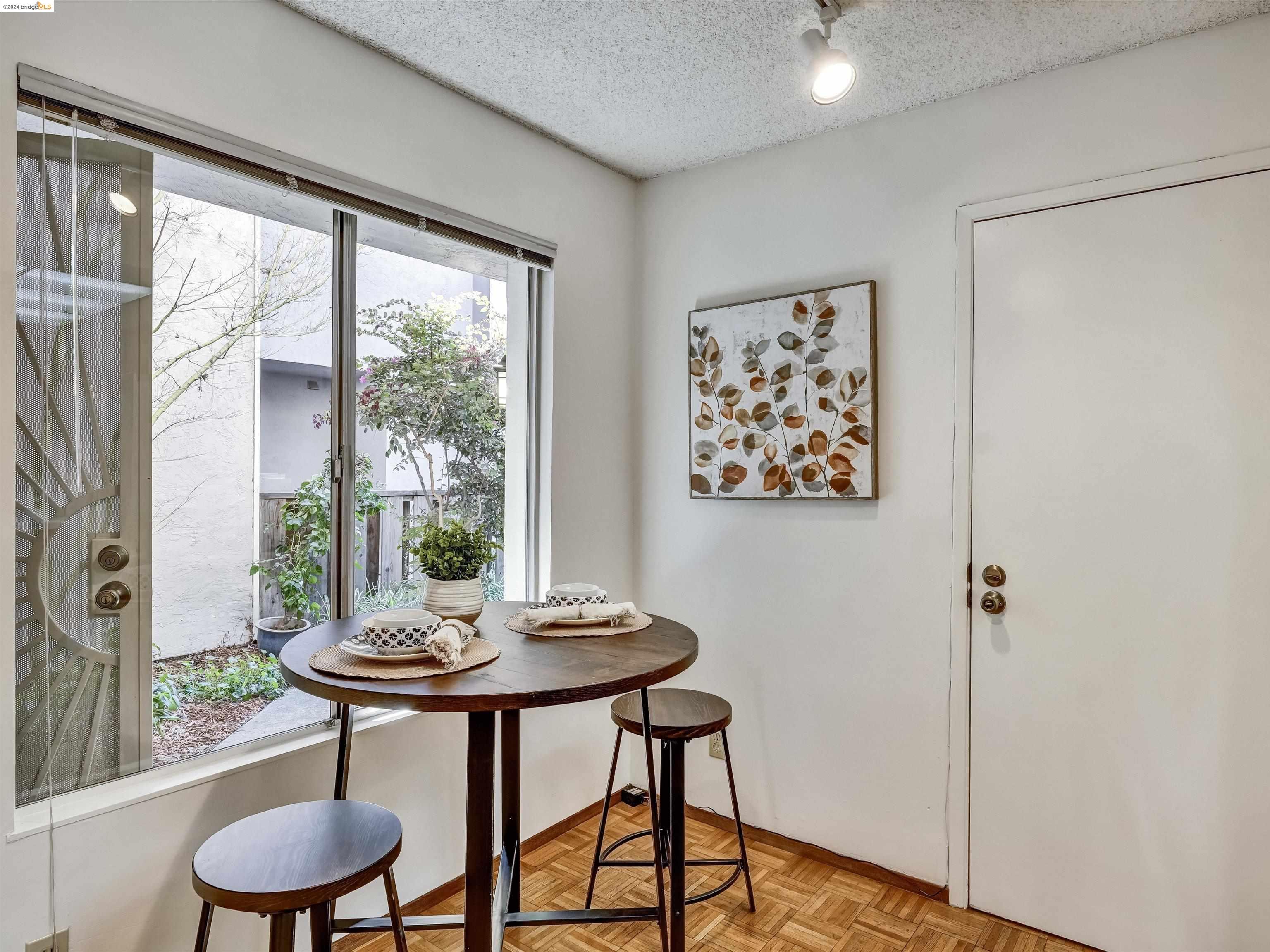 2444 Croyden Ct
