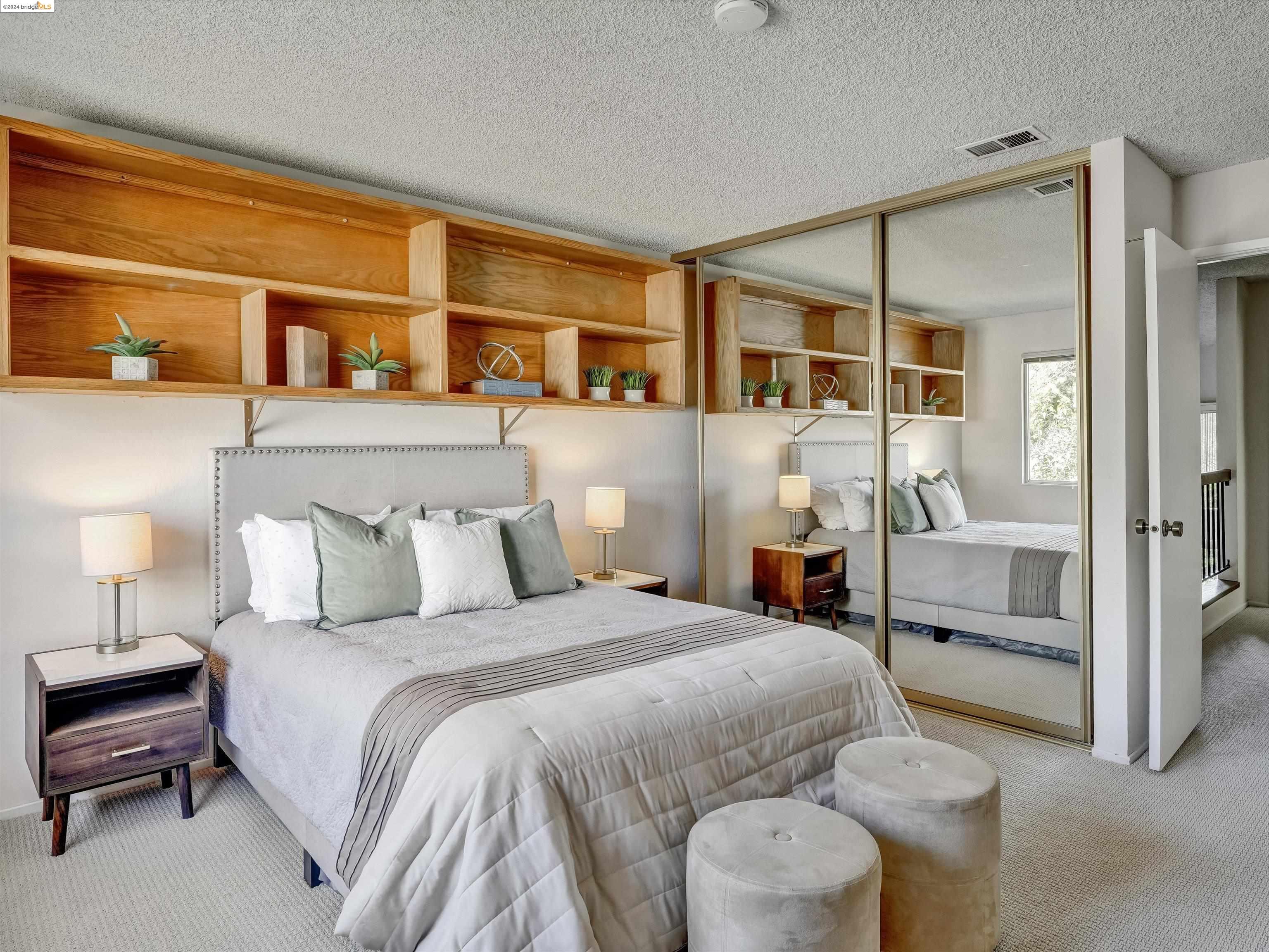 2444 Croyden Ct